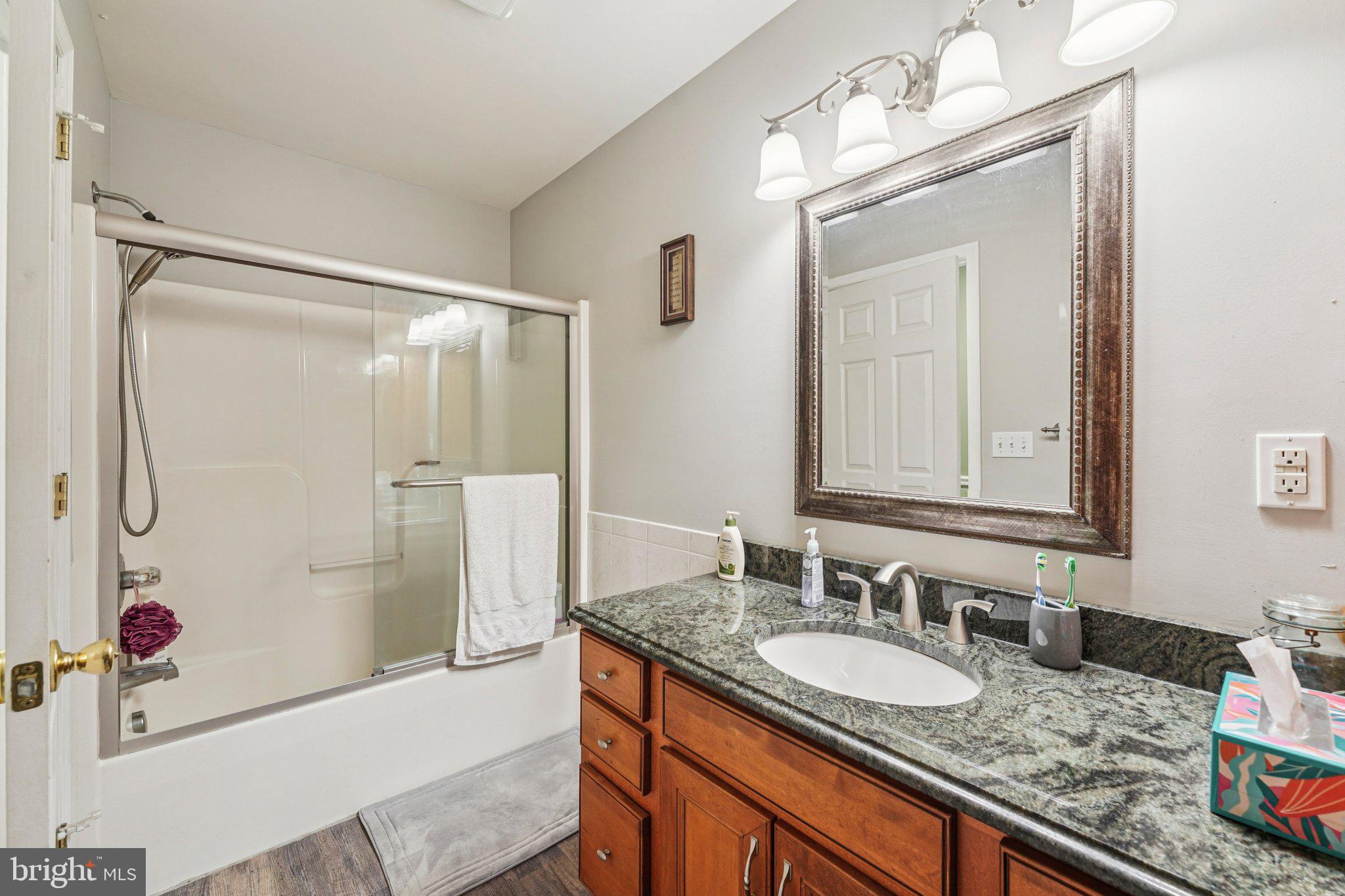 VALLEY VIEW ESTATES - CARBON - Residential