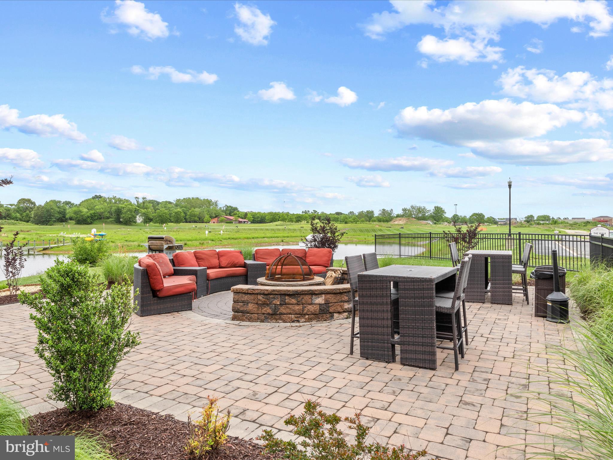 VINEYARDS AT NASSAU VALLEY - Residential