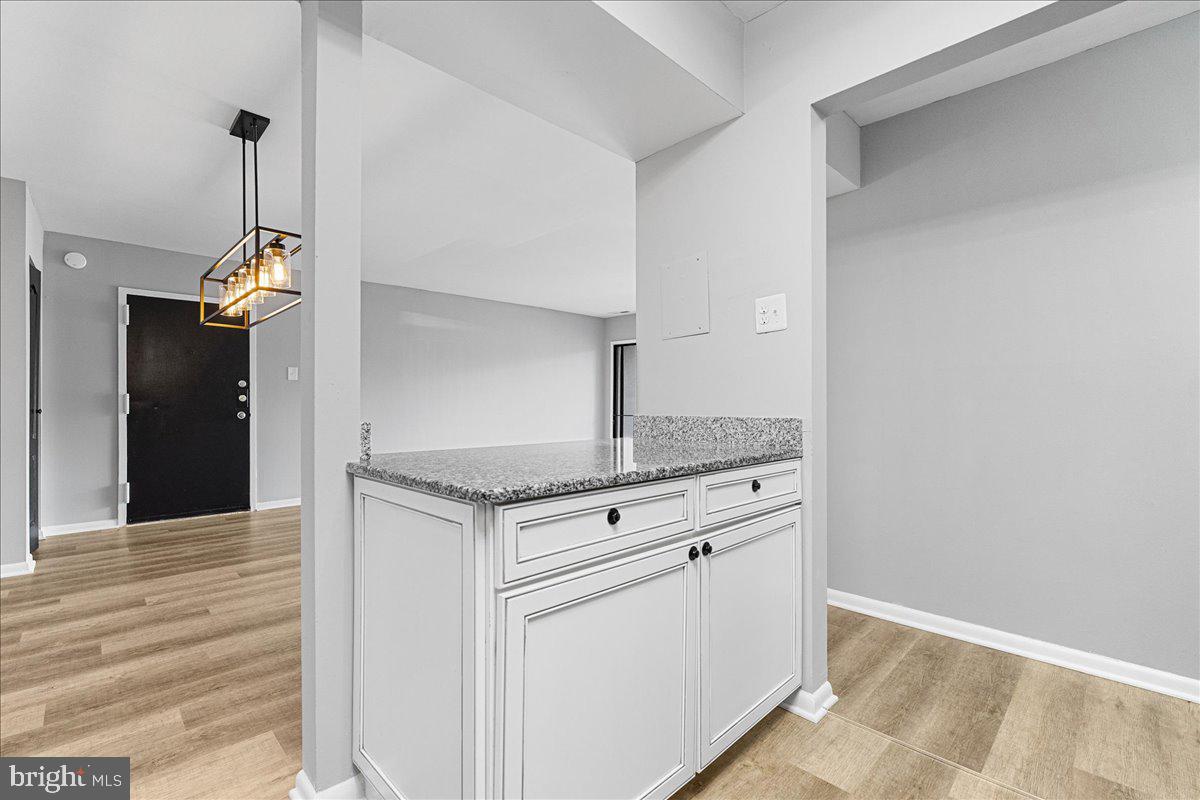 TREETOP CONDO - Residential