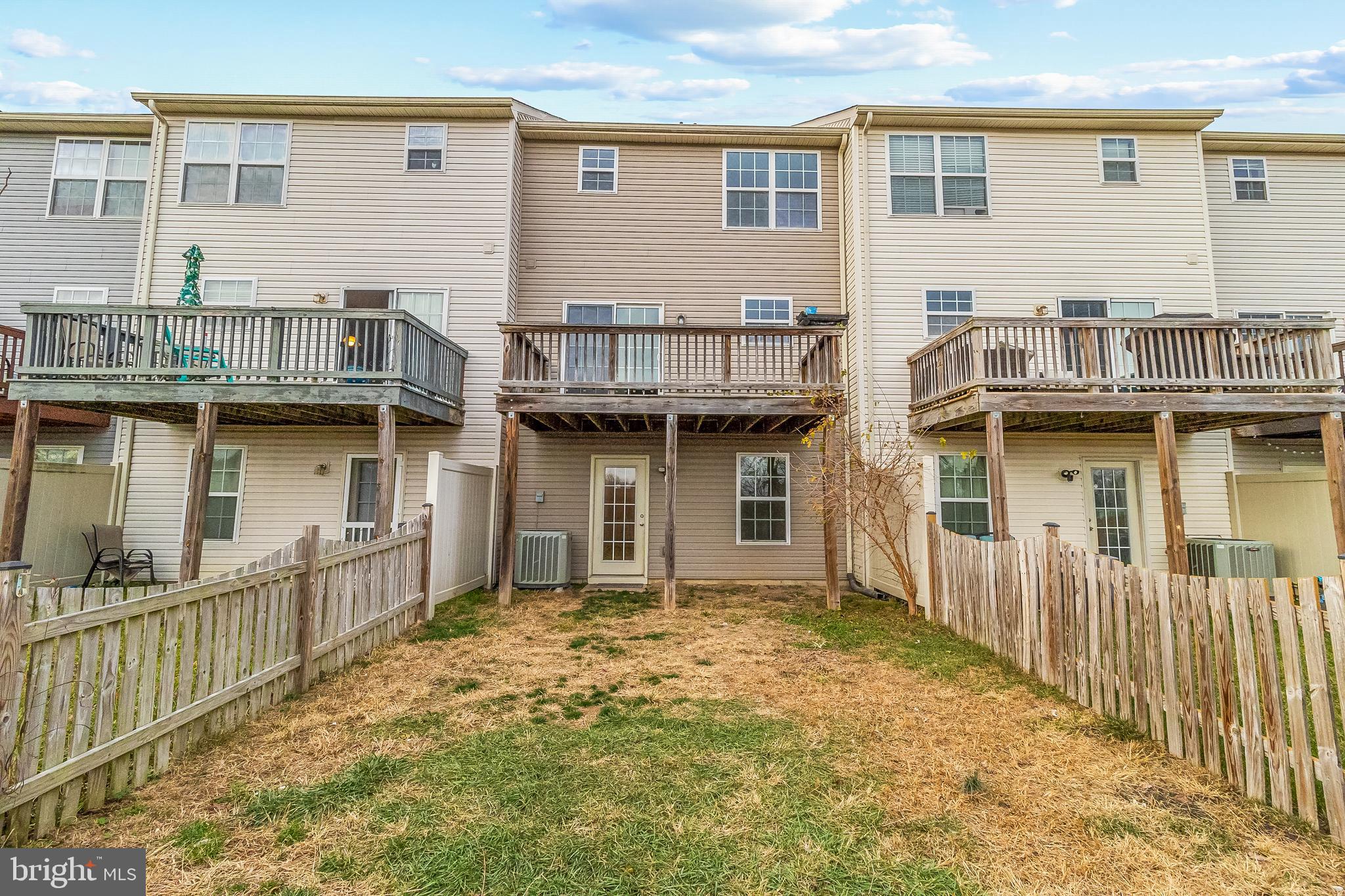 HAMMONDS MILL - Residential