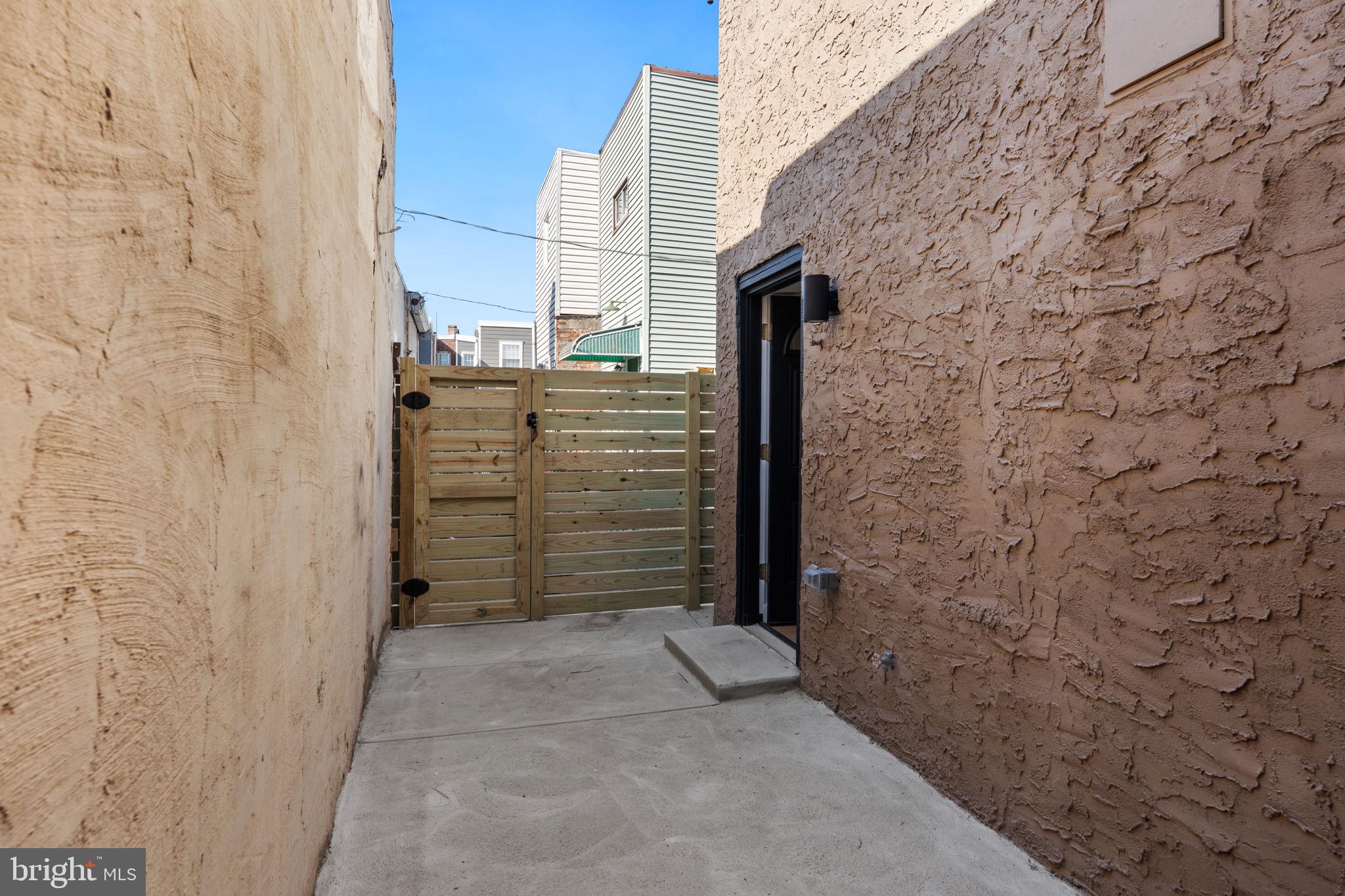 PORT RICHMOND - Residential