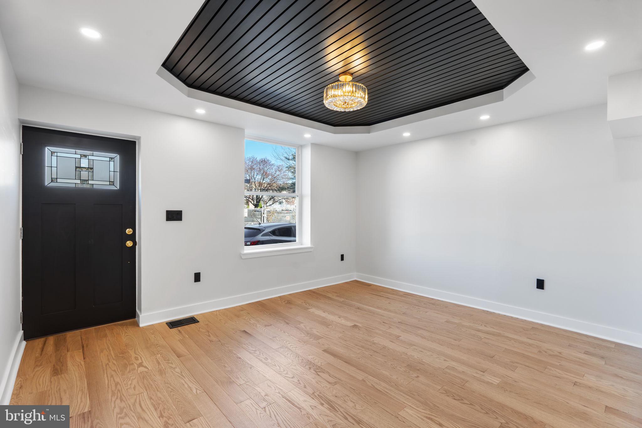 PORT RICHMOND - Residential