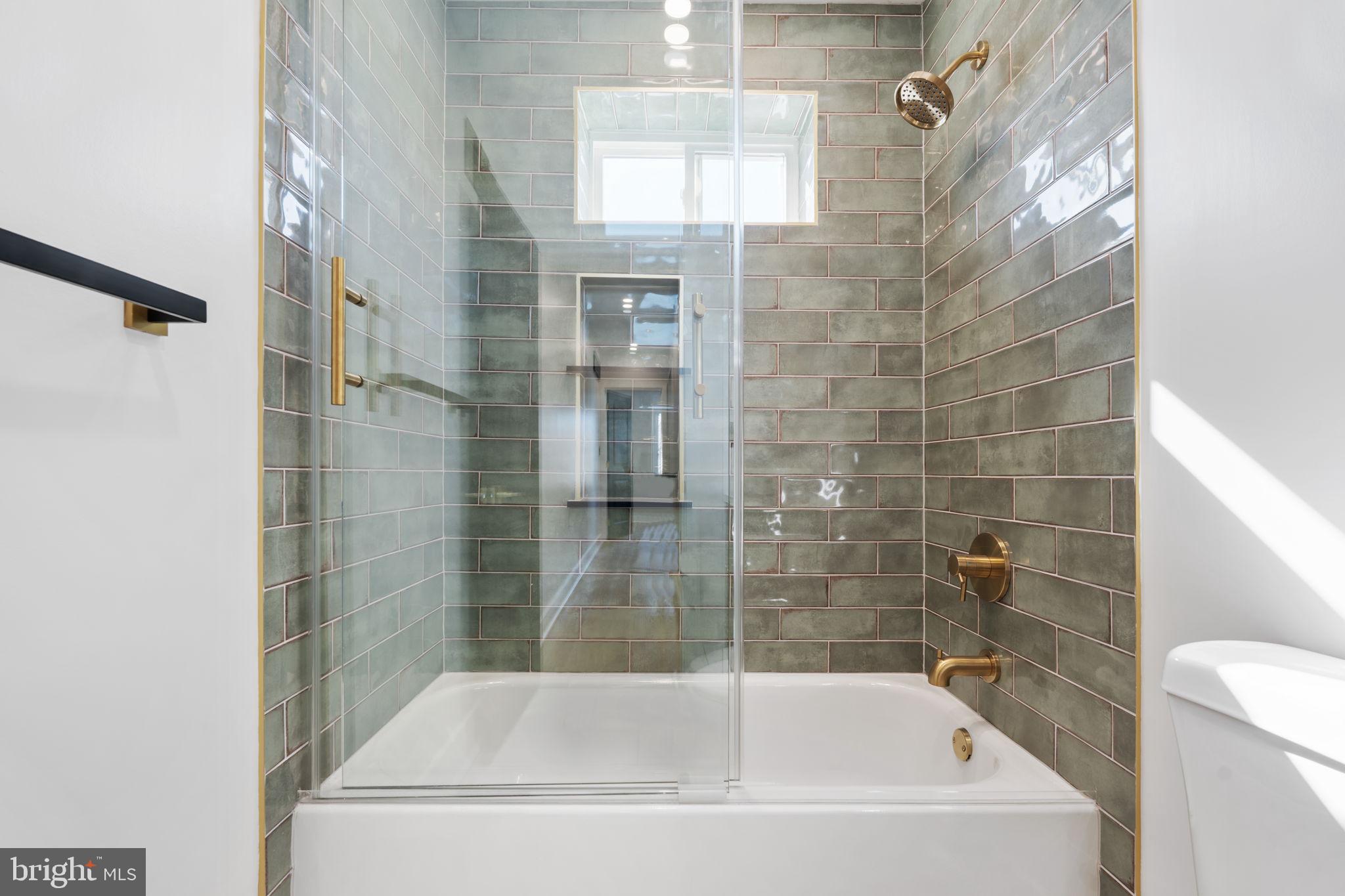 PORT RICHMOND - Residential