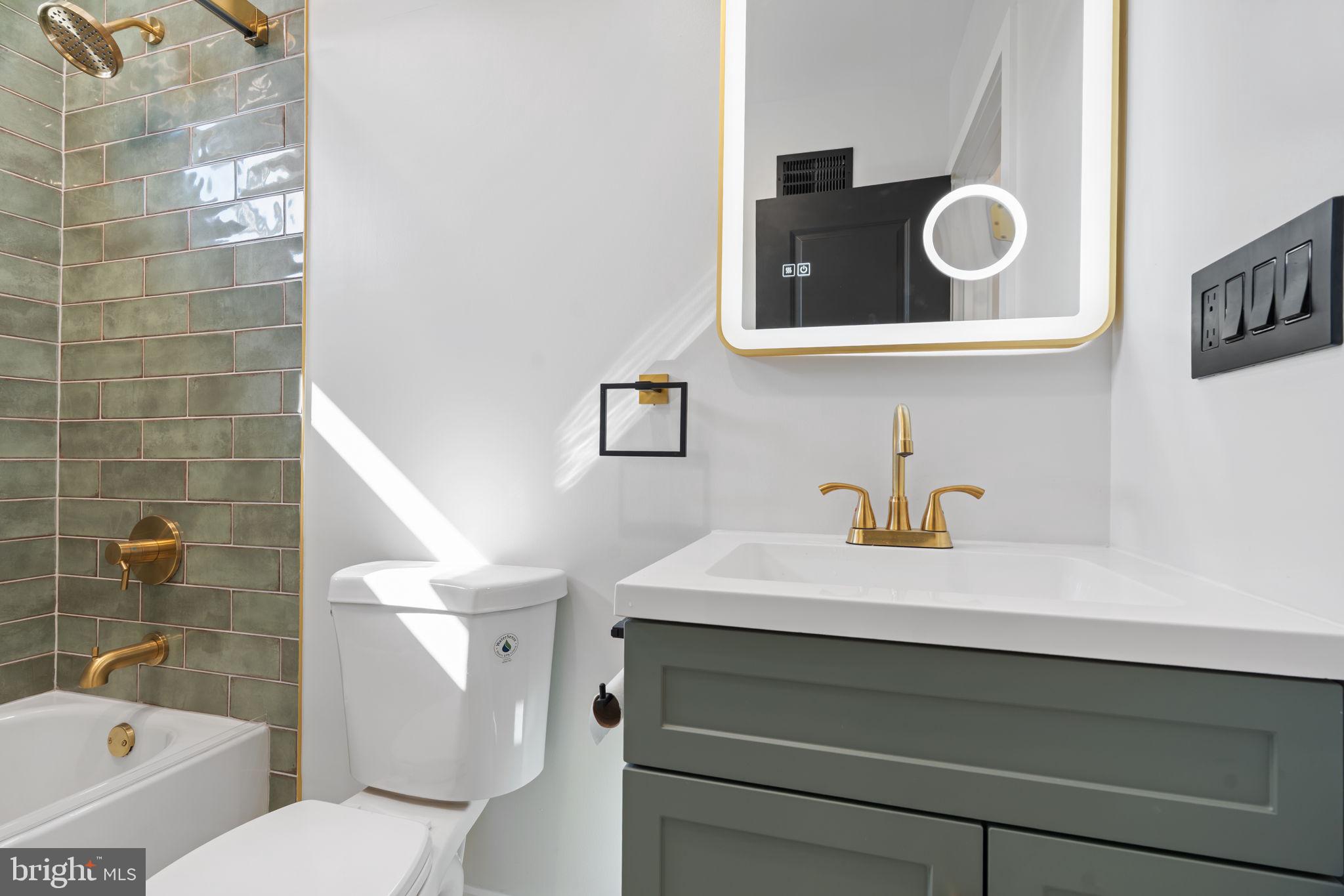 PORT RICHMOND - Residential