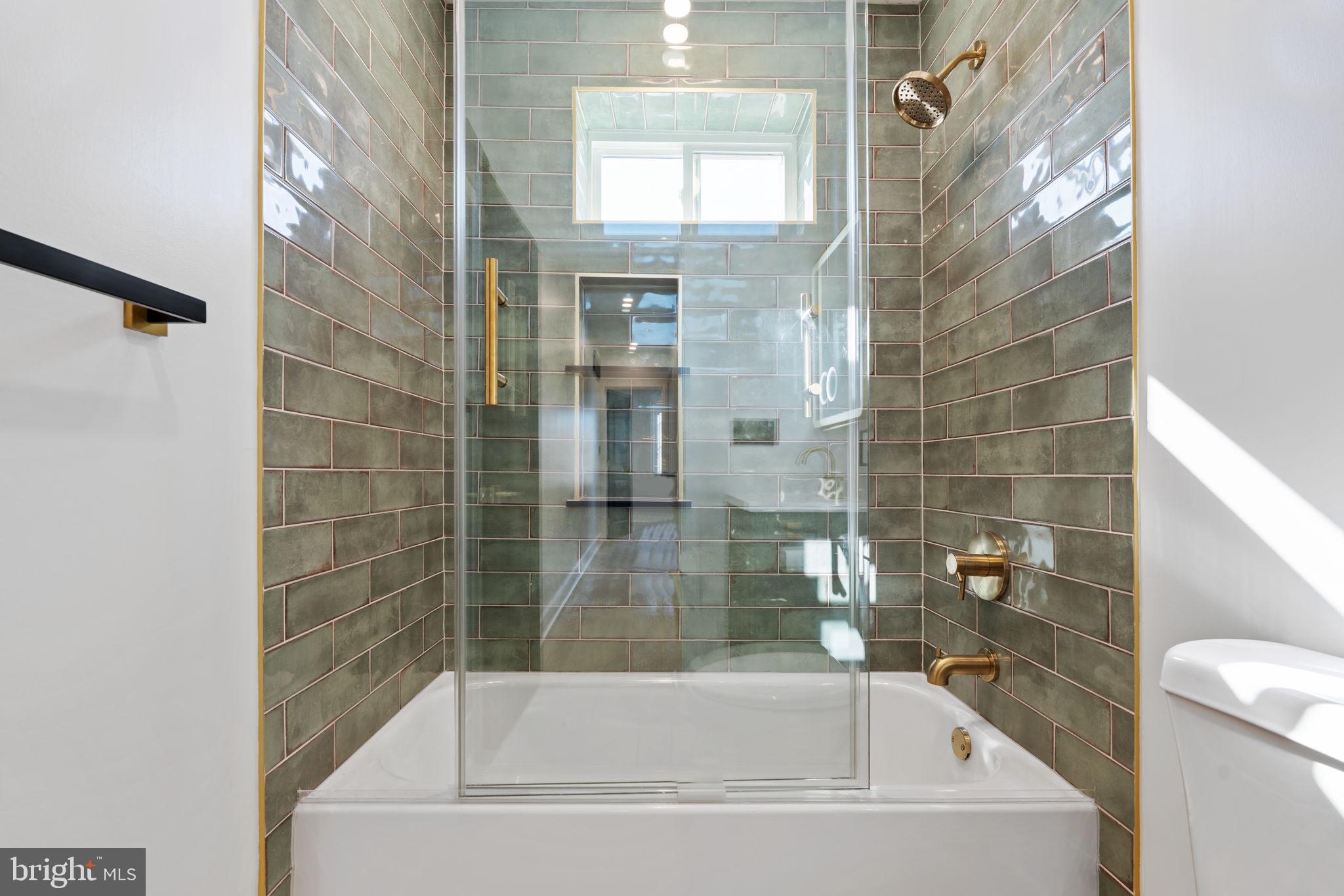 PORT RICHMOND - Residential