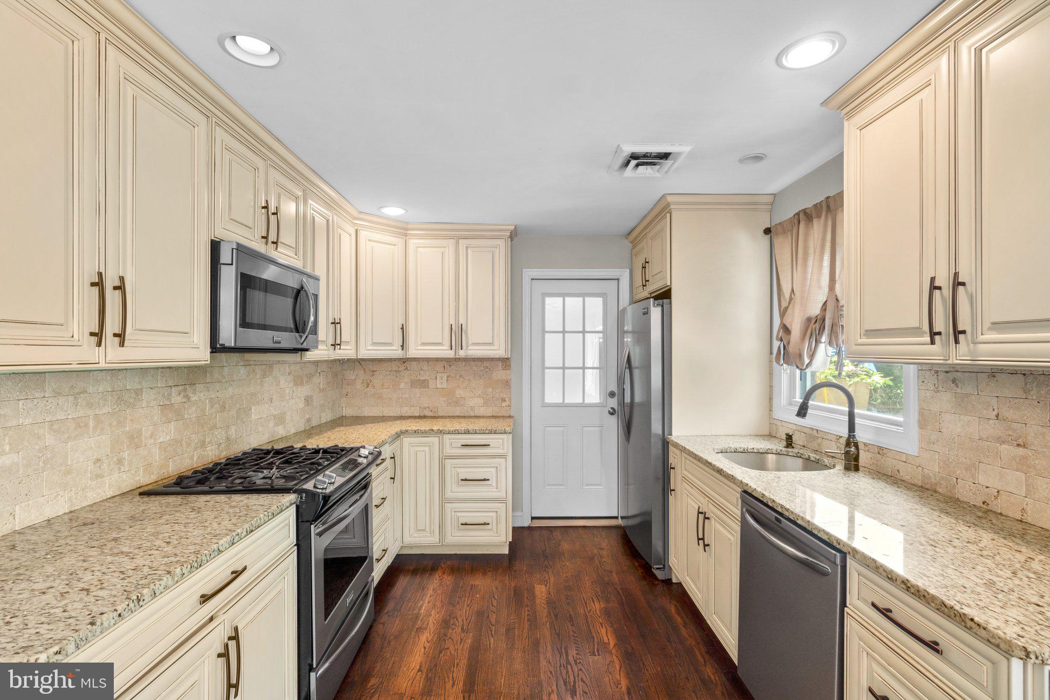 FAIRLAND - Residential