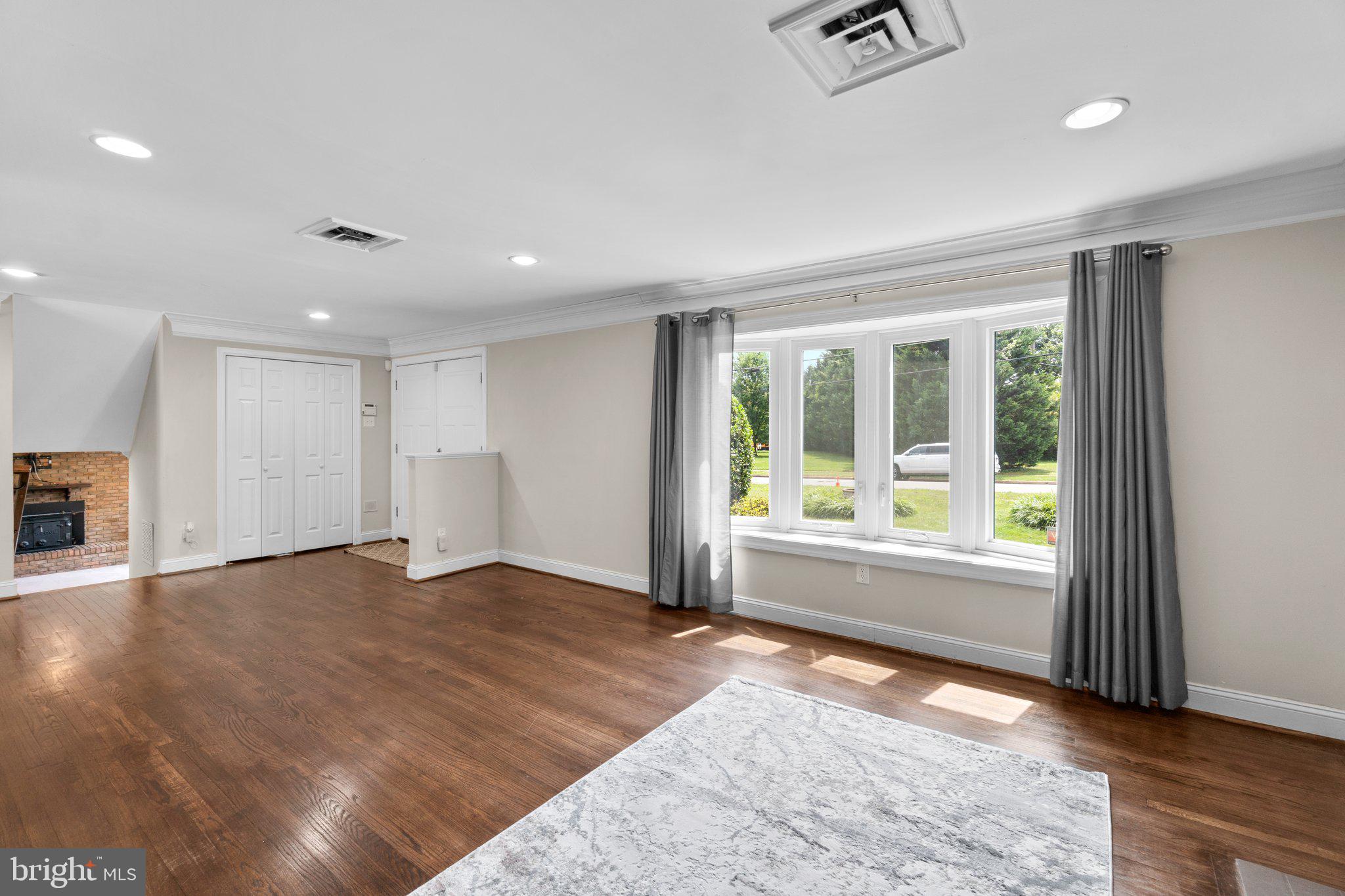 FAIRLAND - Residential