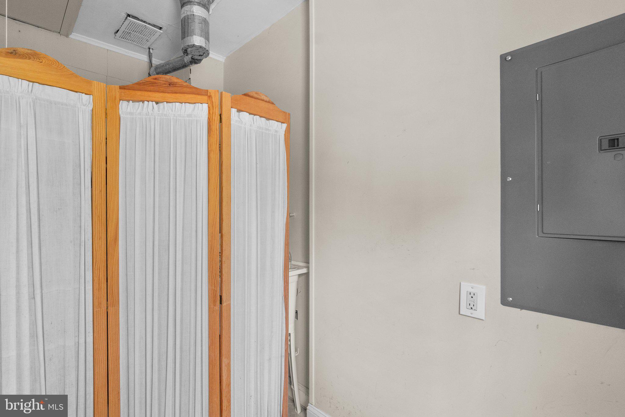 FAIRLAND - Residential