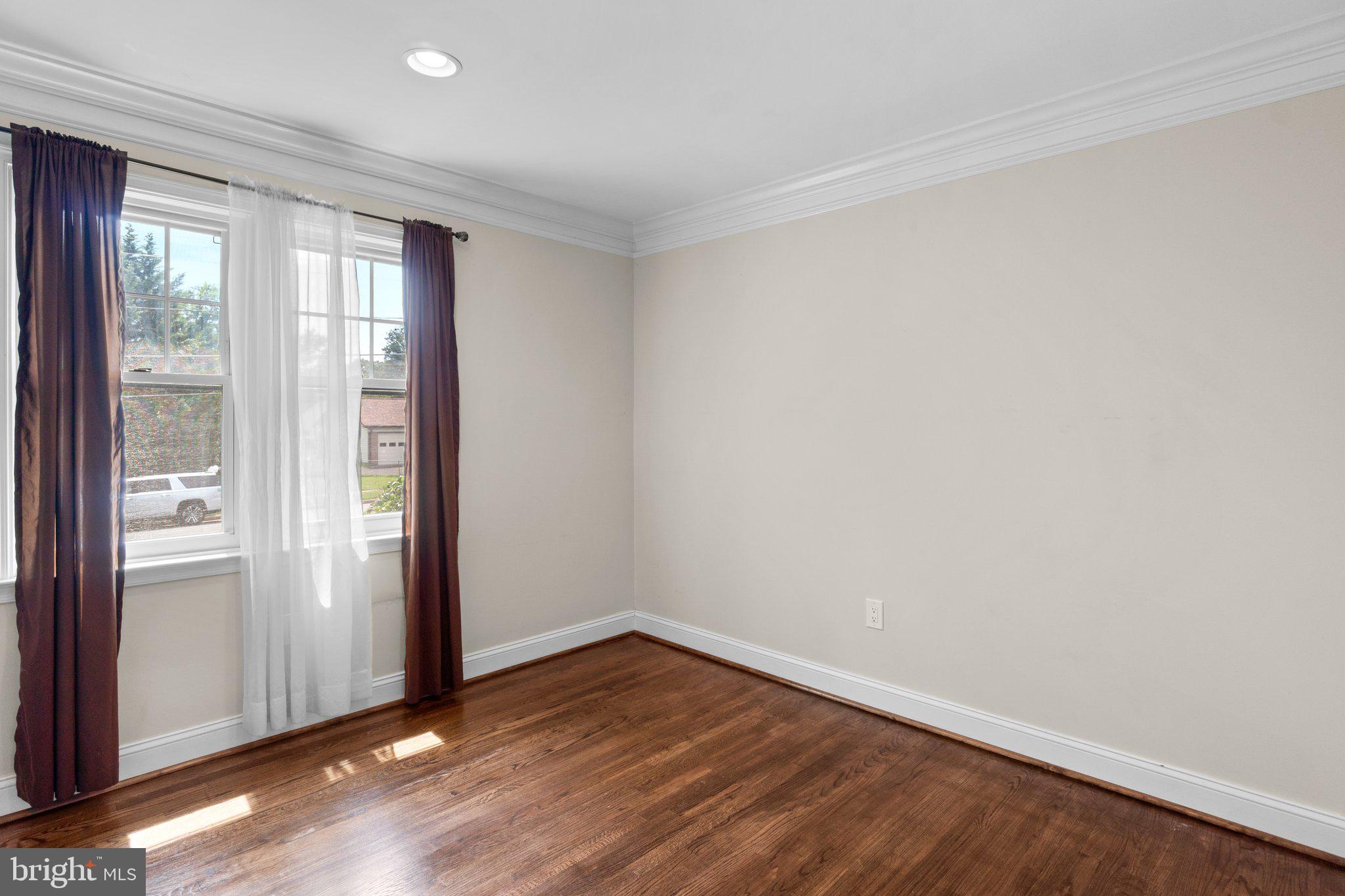 FAIRLAND - Residential