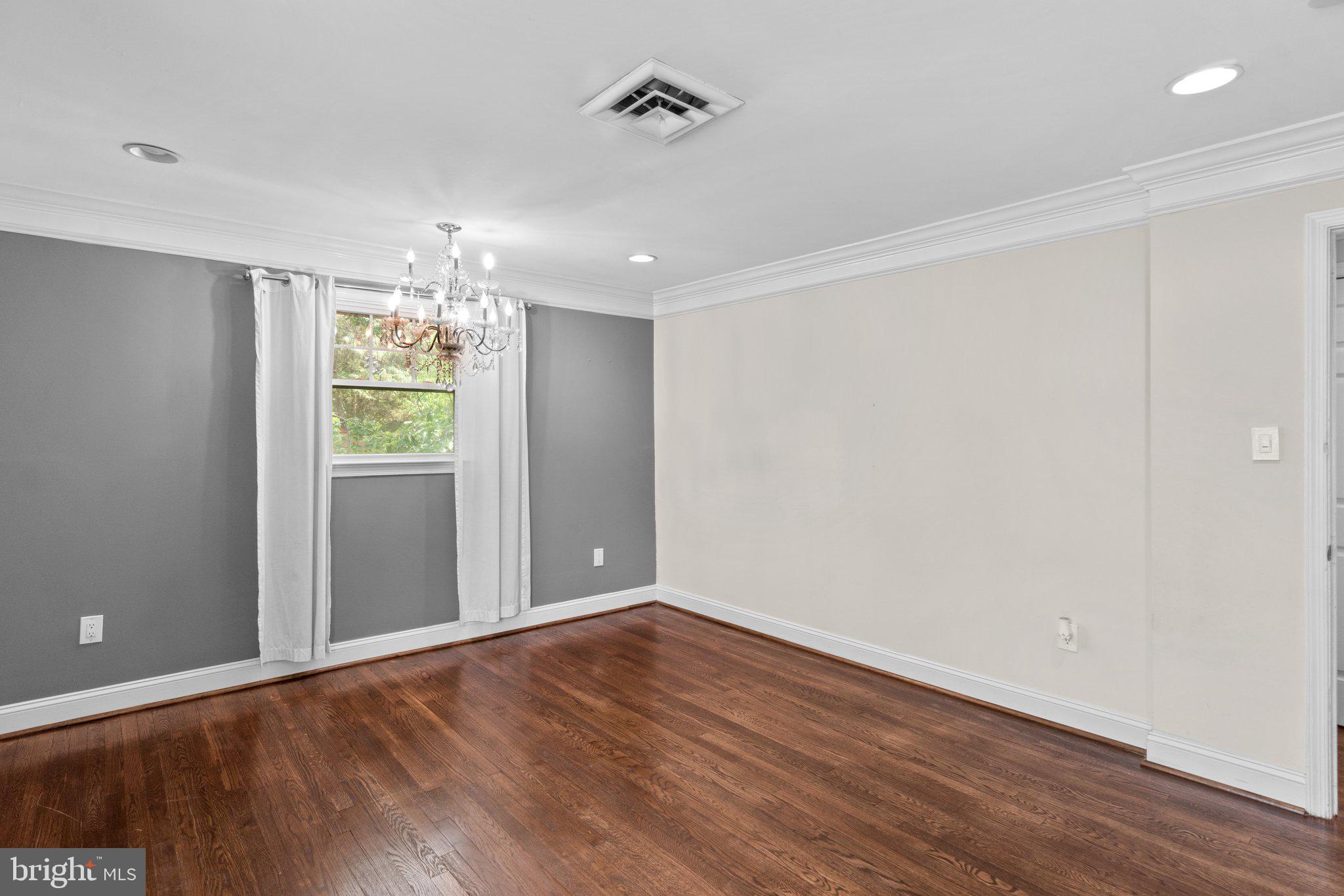 FAIRLAND - Residential