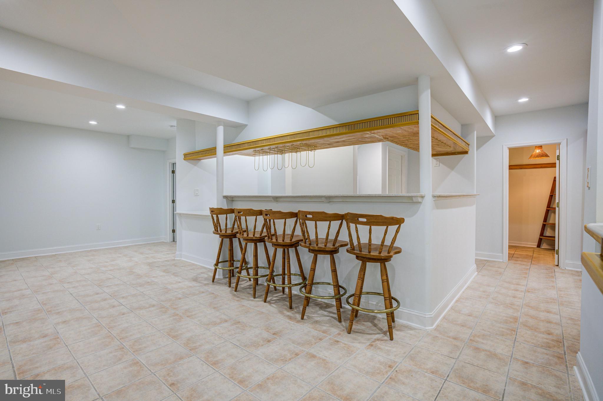 CARDEROCK SPRINGS - Residential Lease