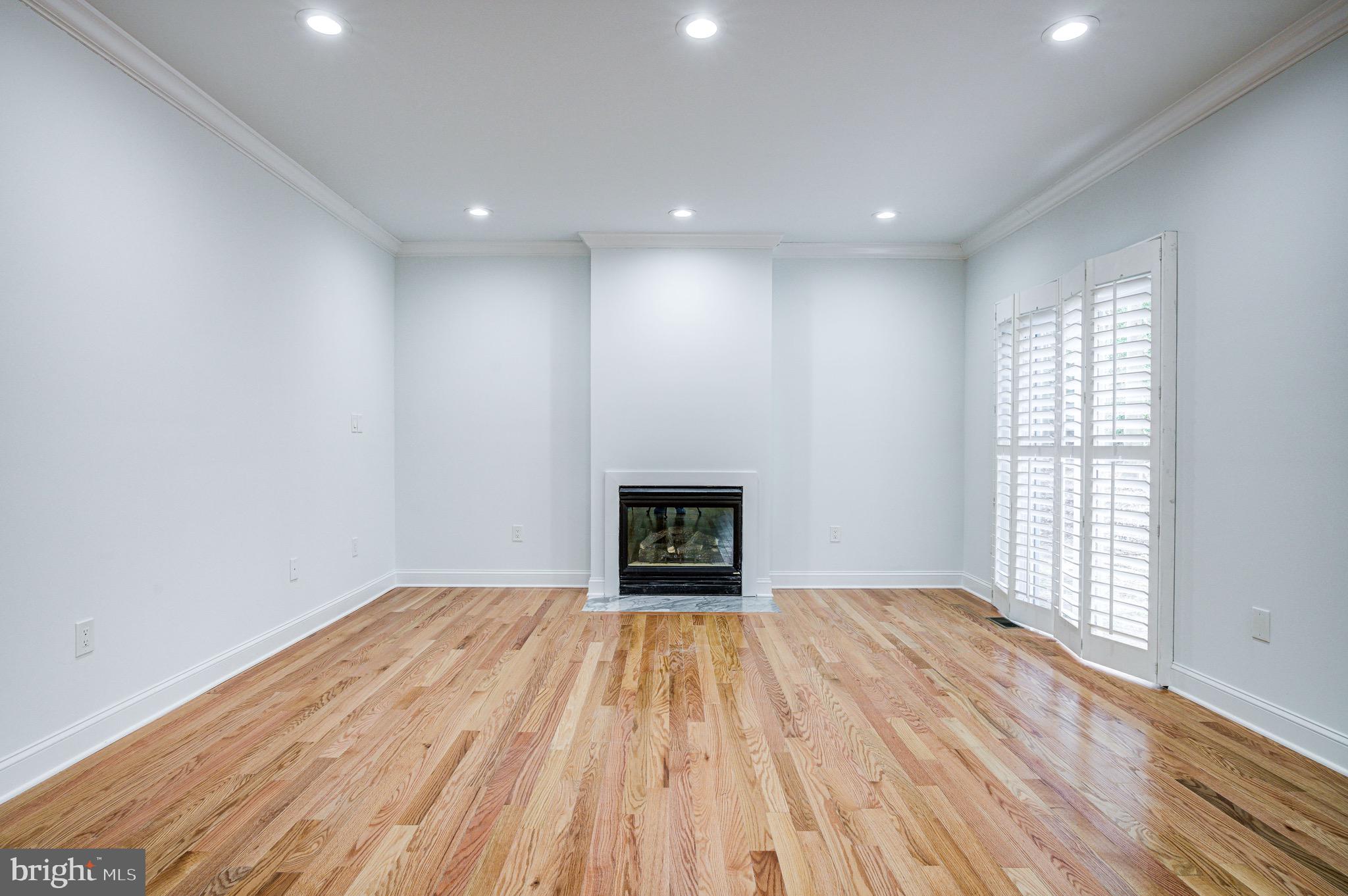 CARDEROCK SPRINGS - Residential Lease