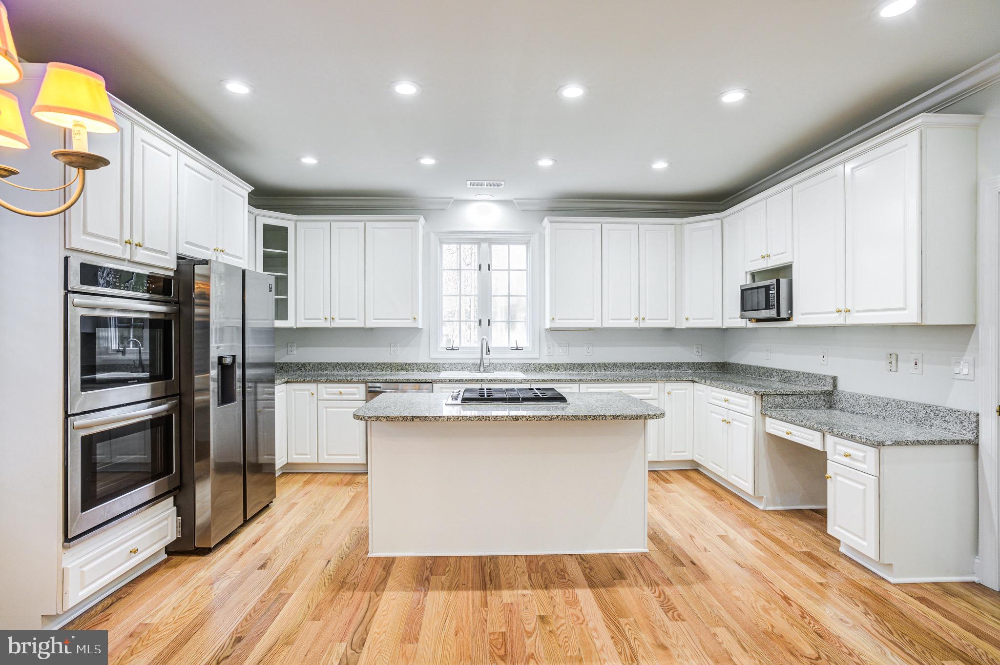 CARDEROCK SPRINGS - Residential Lease