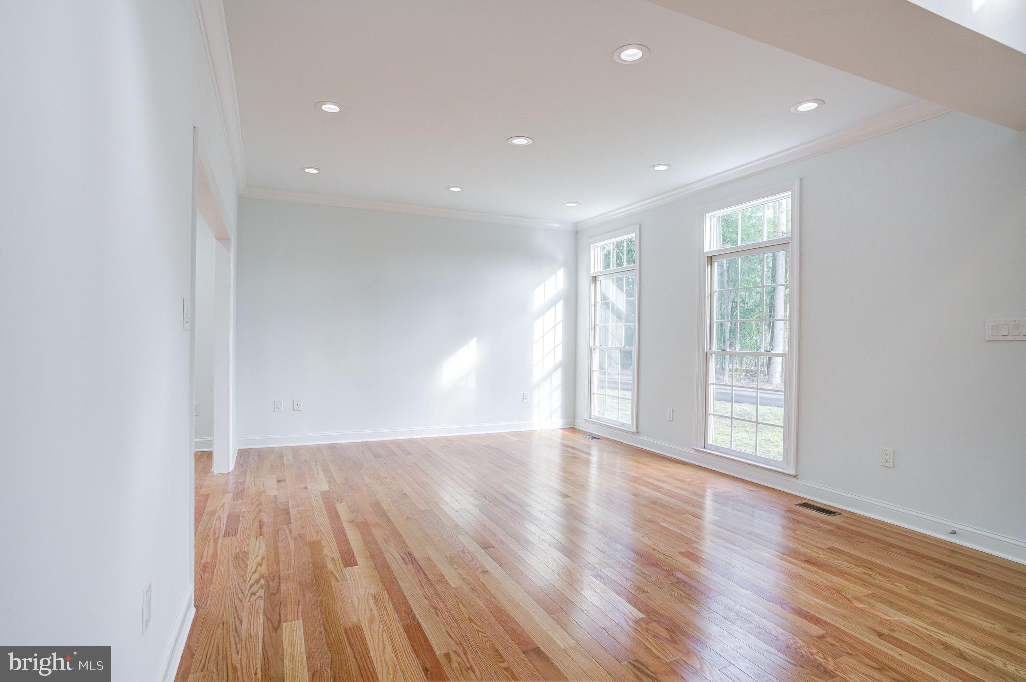 CARDEROCK SPRINGS - Residential Lease