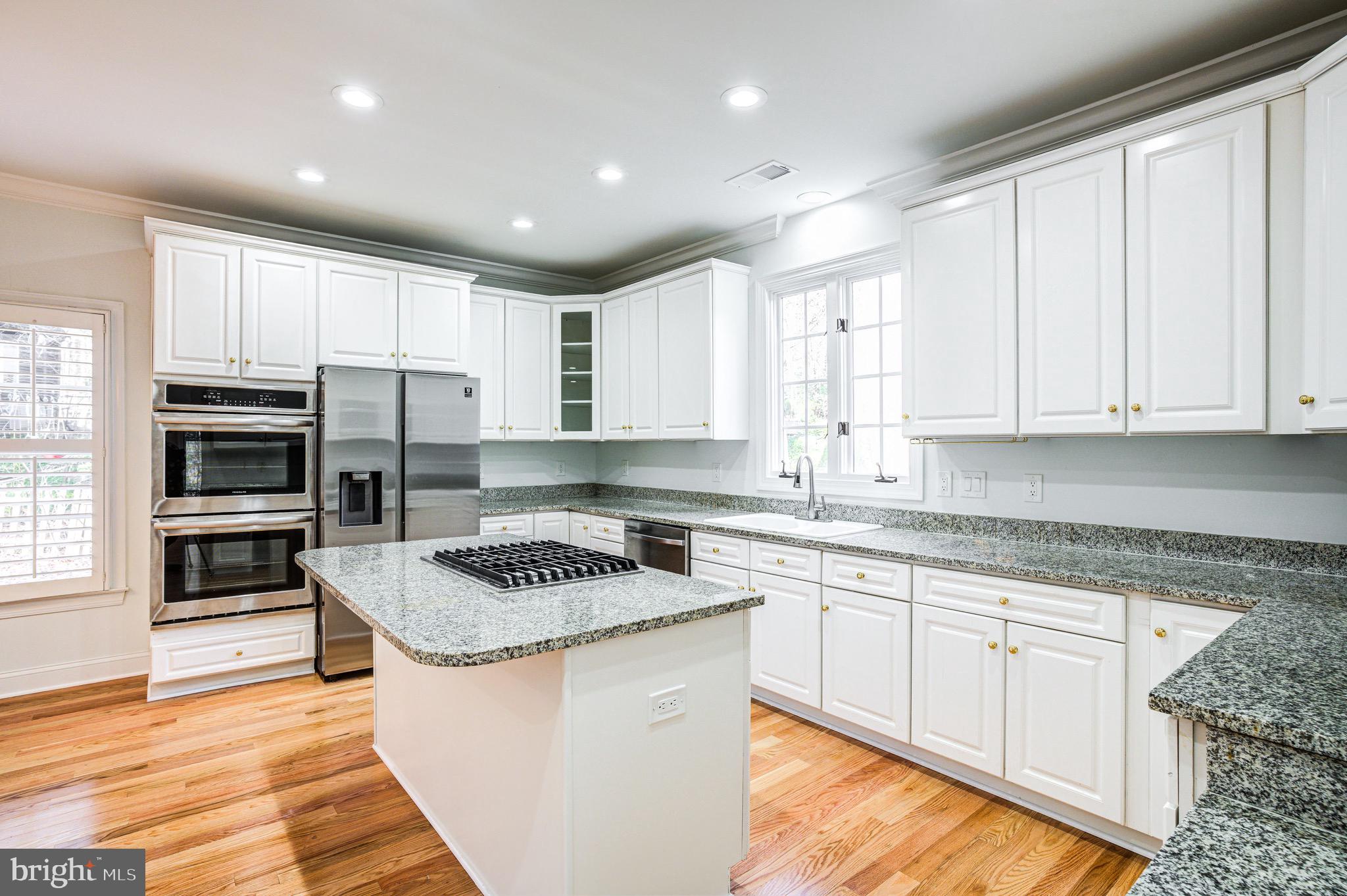 CARDEROCK SPRINGS - Residential Lease