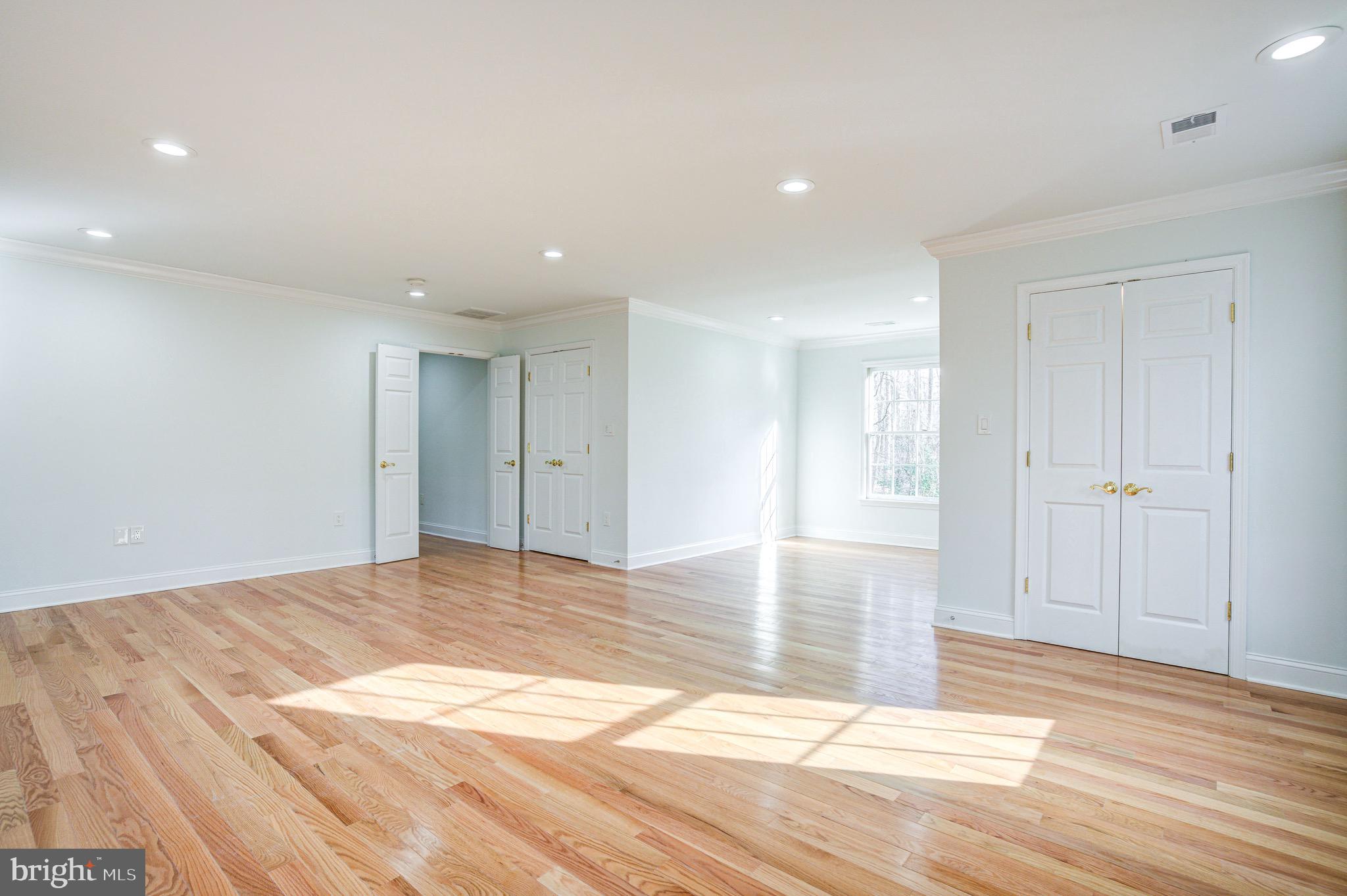 CARDEROCK SPRINGS - Residential Lease