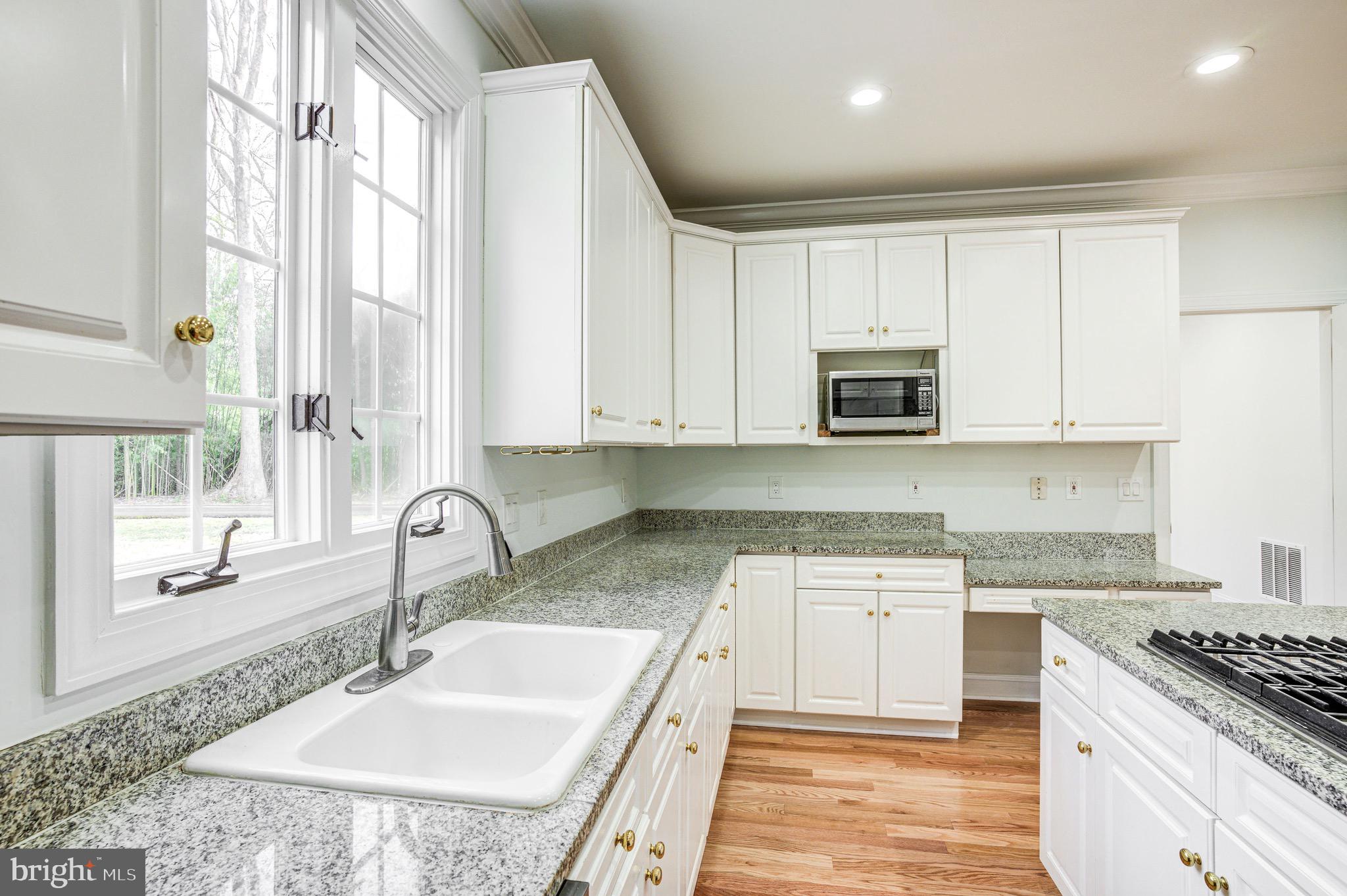 CARDEROCK SPRINGS - Residential Lease