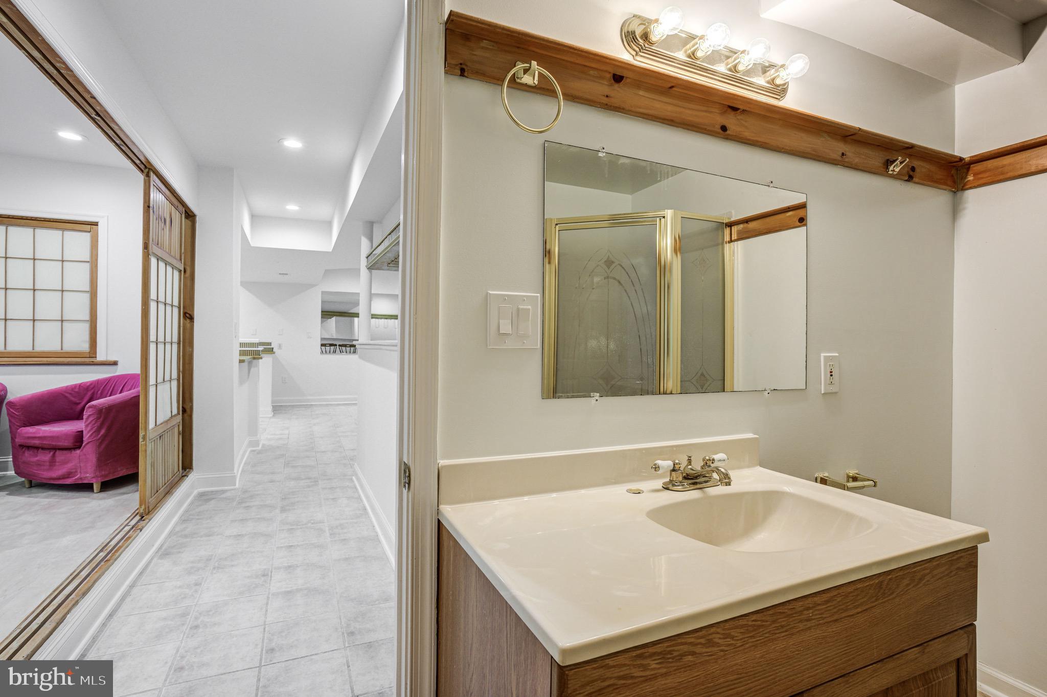 CARDEROCK SPRINGS - Residential Lease