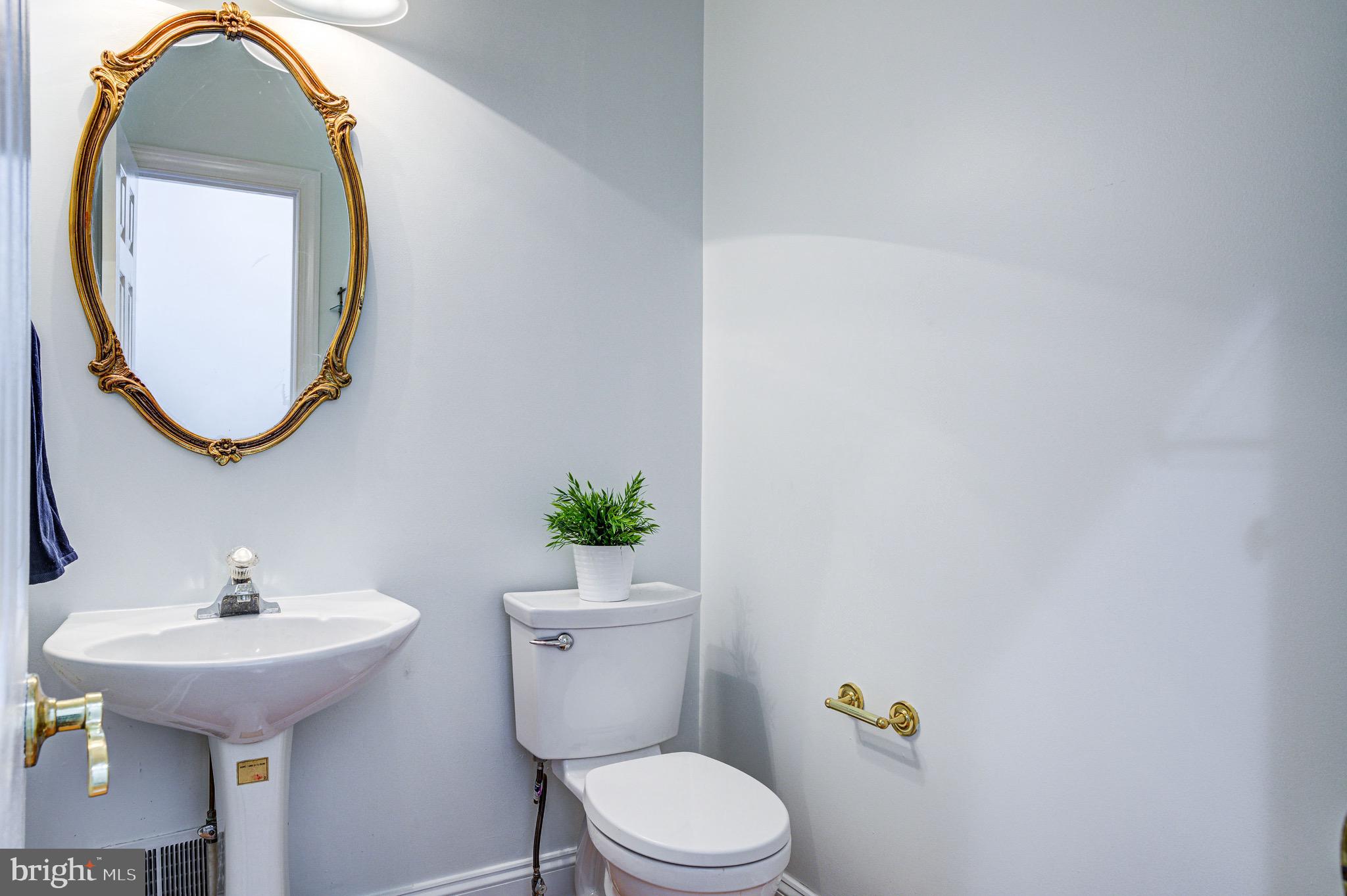 CARDEROCK SPRINGS - Residential Lease