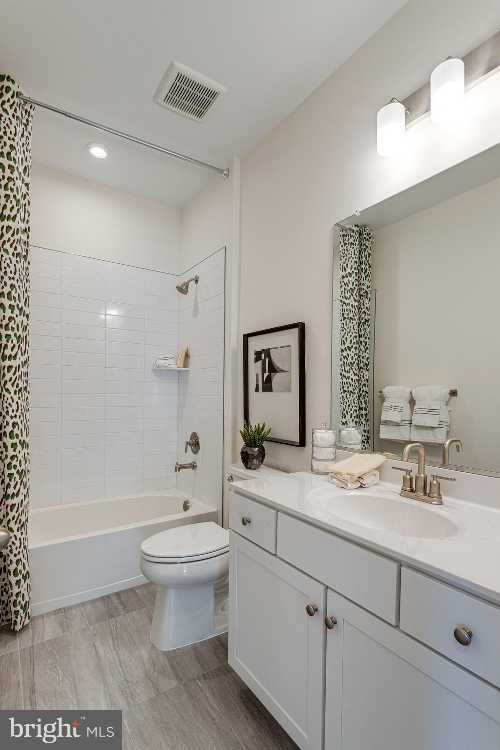 NORTH HILL - Residential