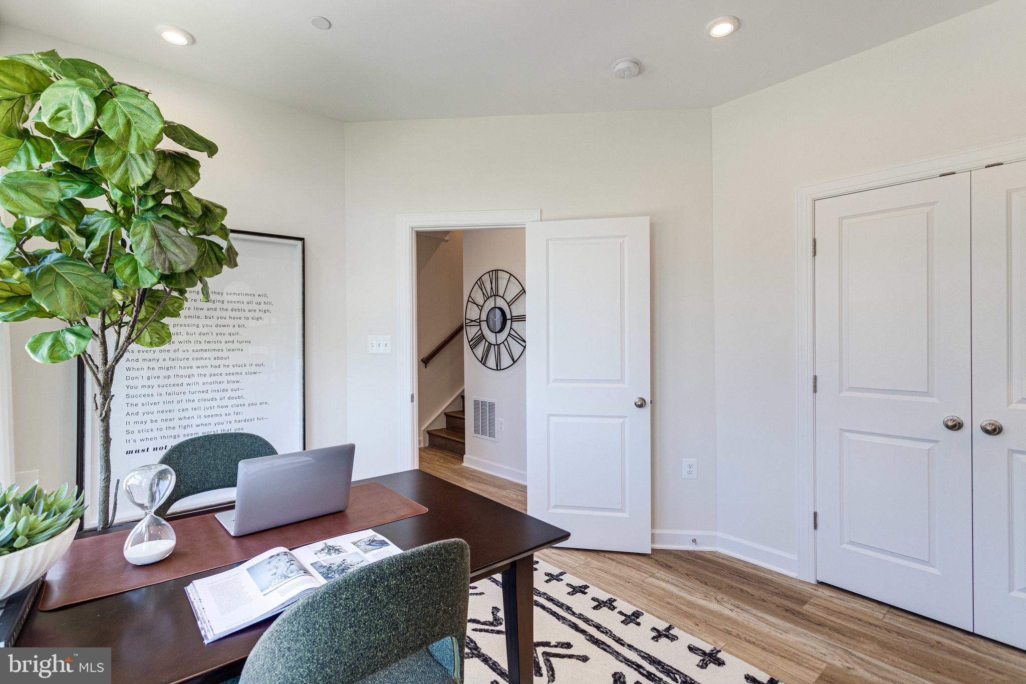 NORTH HILL - Residential