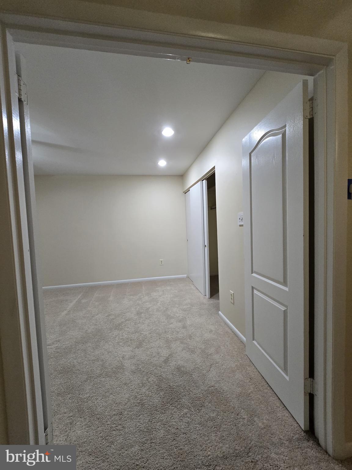 RESTON - Residential Lease