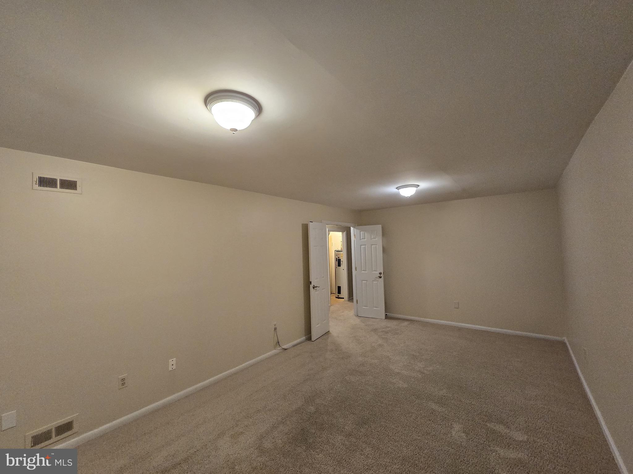 RESTON - Residential Lease