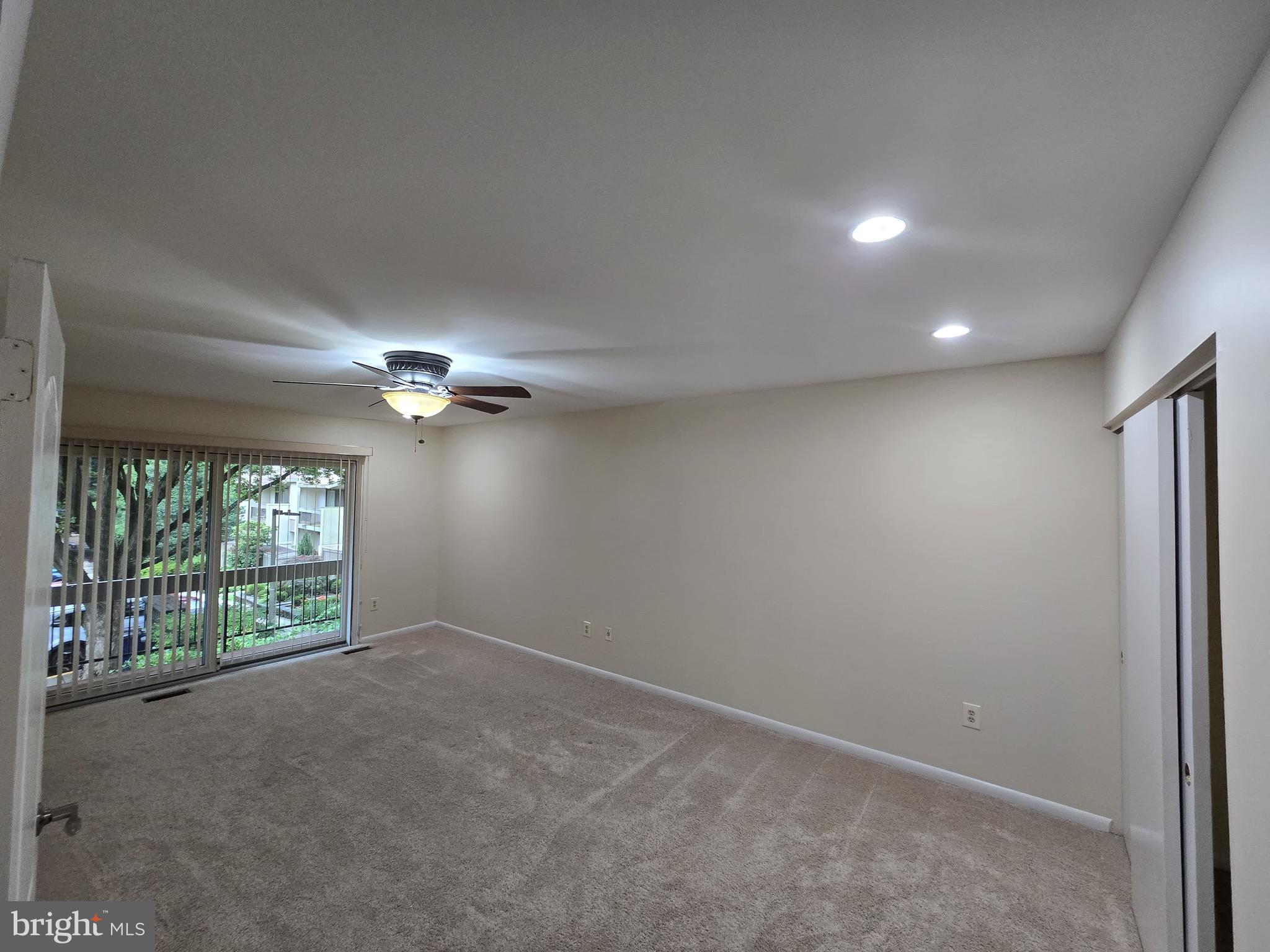 RESTON - Residential Lease