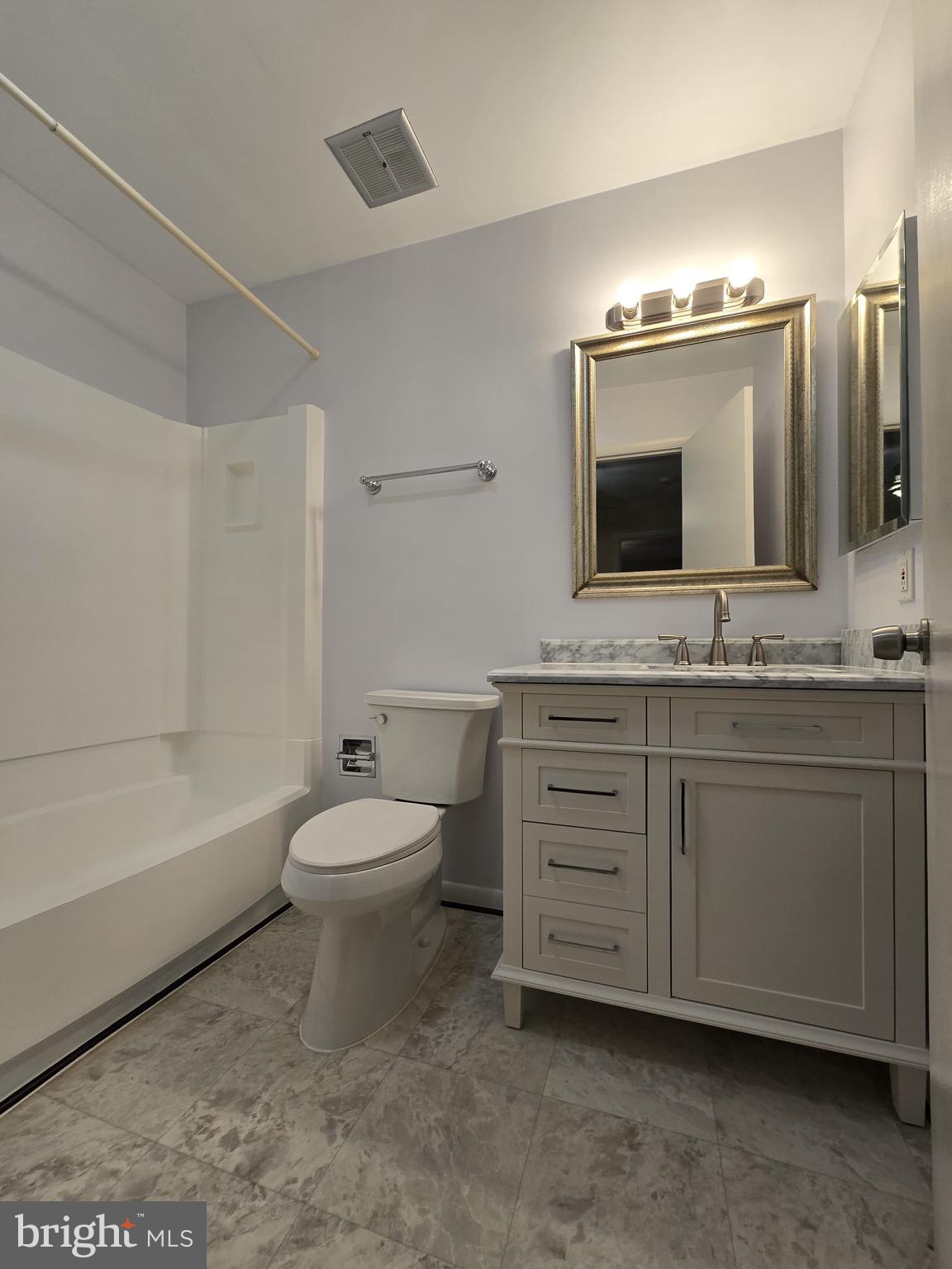 RESTON - Residential Lease