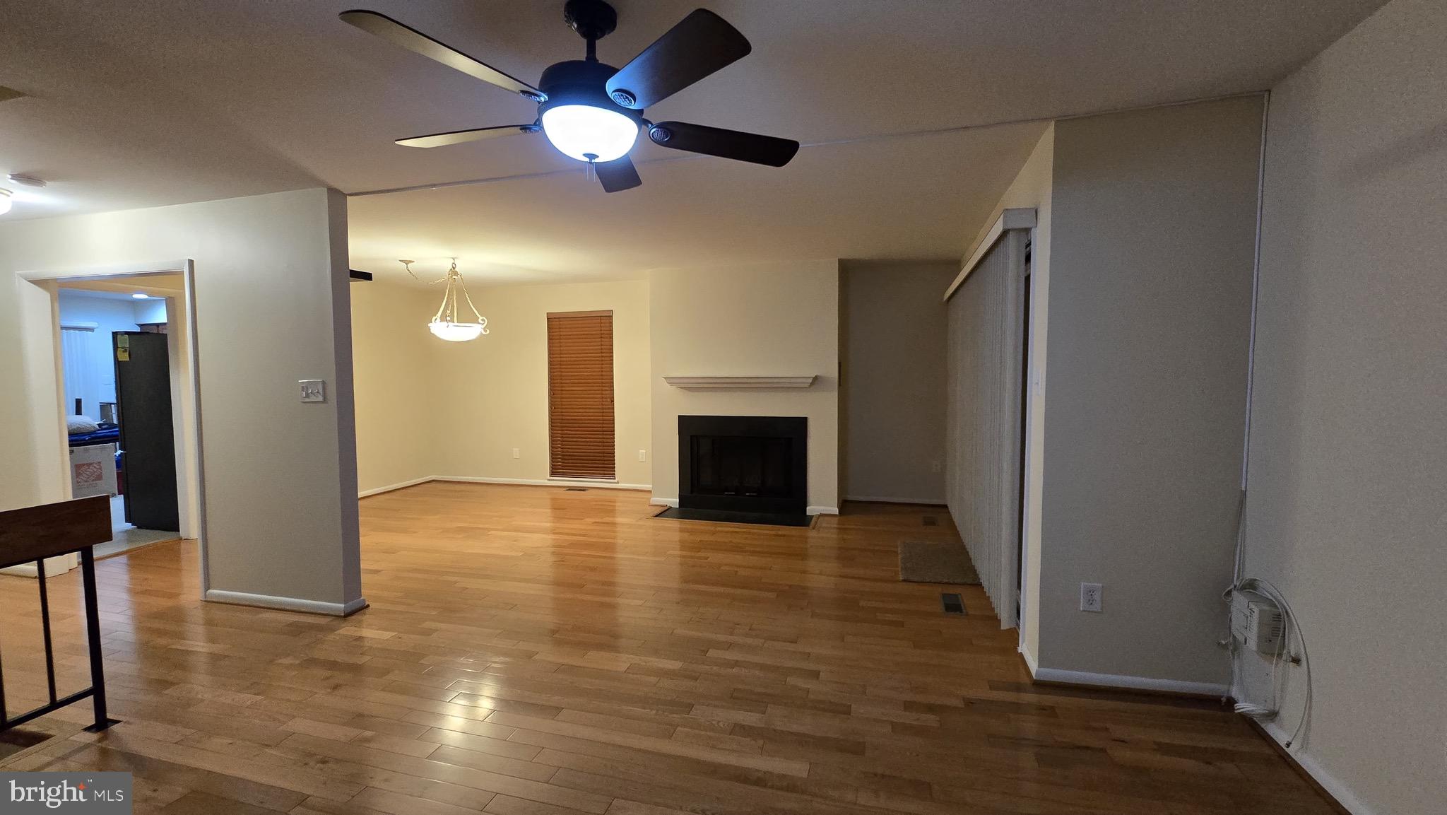 RESTON - Residential Lease