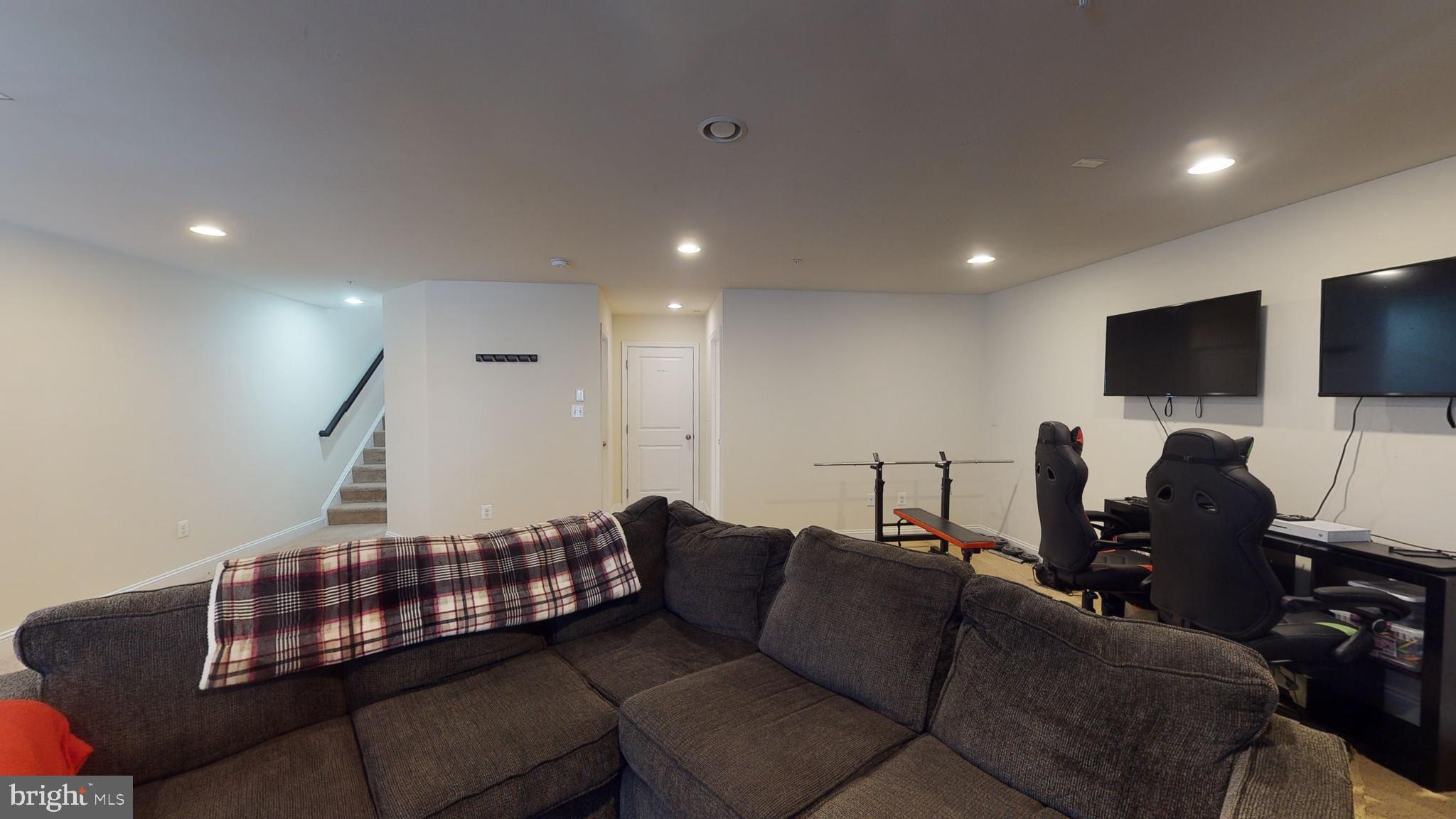 SUMMERFIELD VILLAGE - Residential