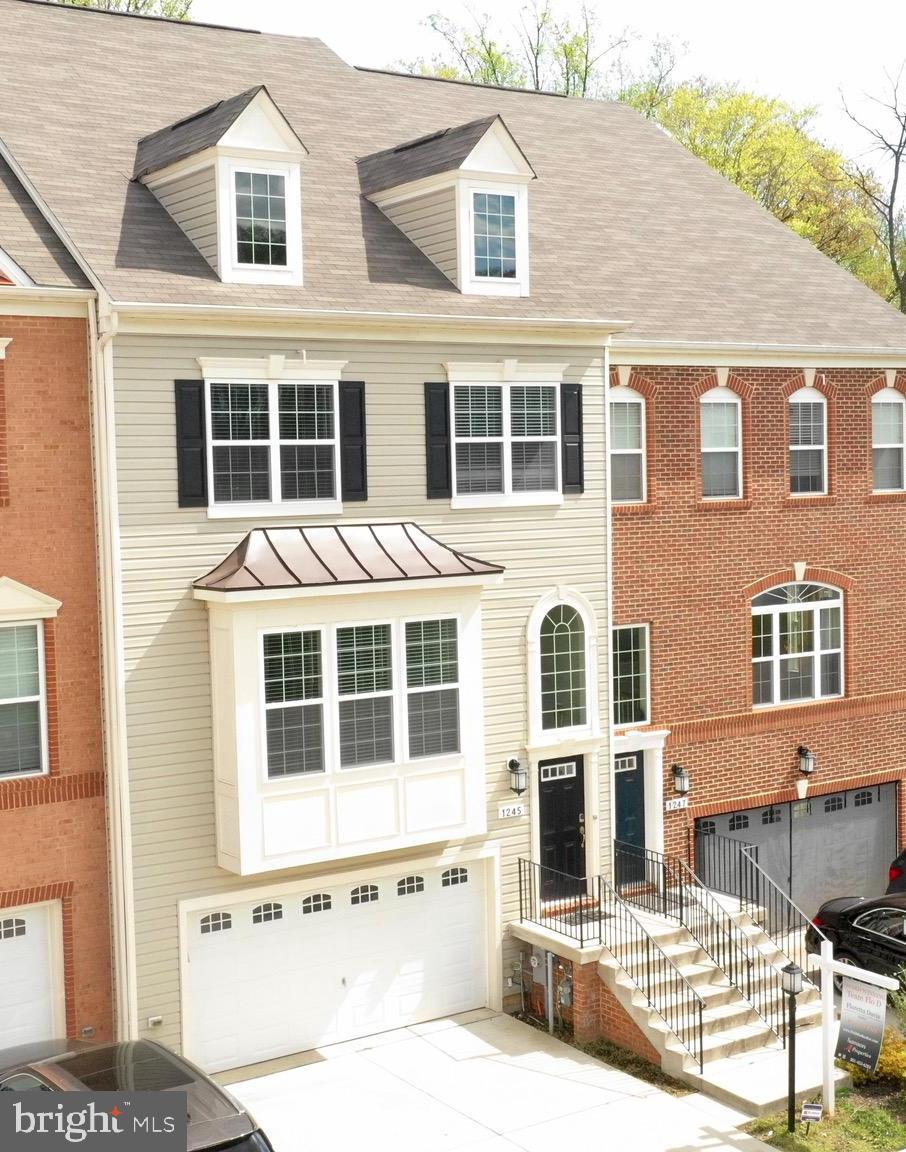 SUMMERFIELD VILLAGE - Residential