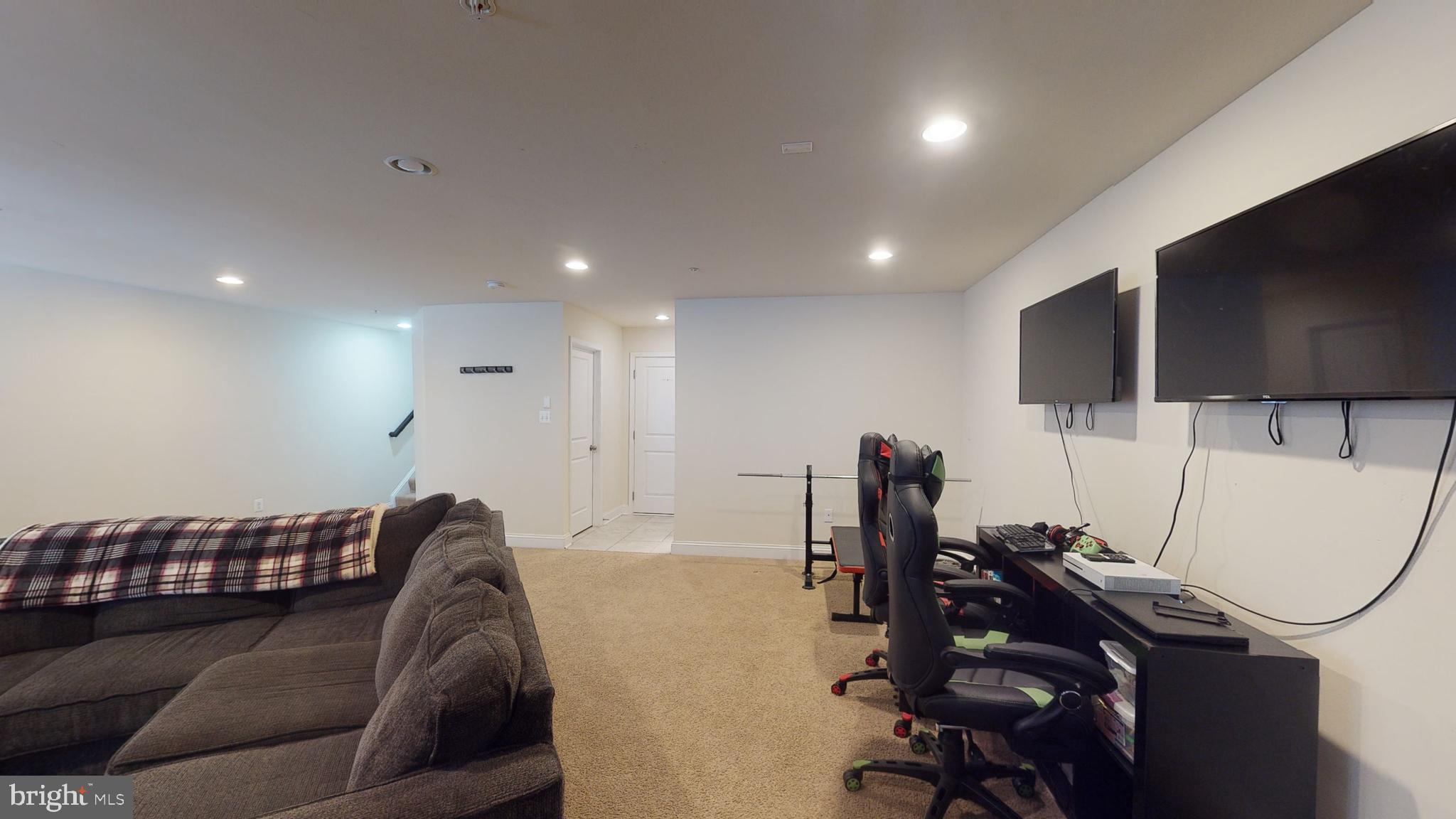 SUMMERFIELD VILLAGE - Residential