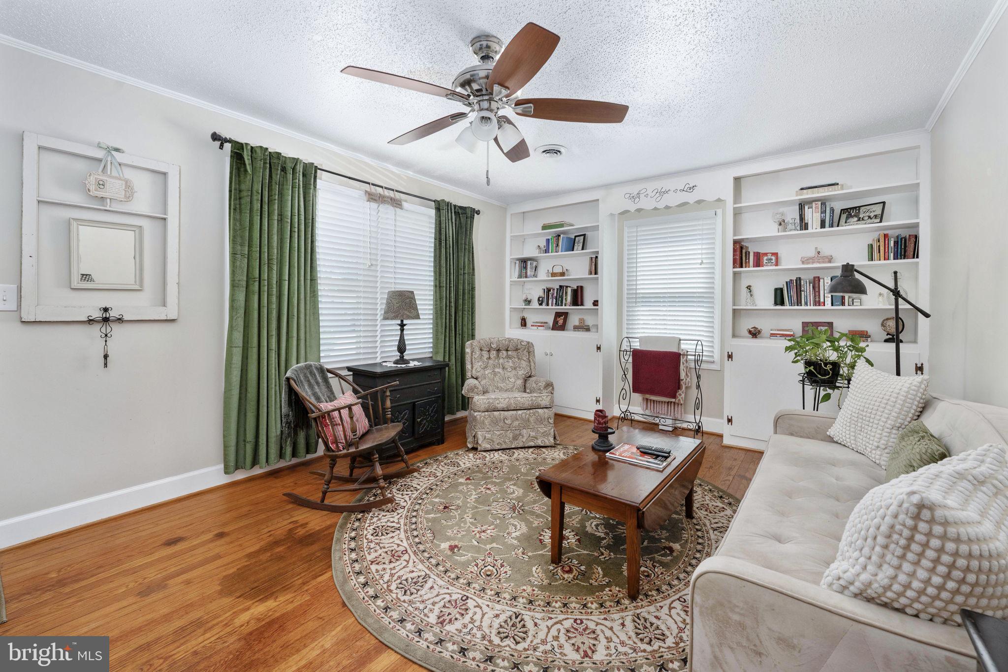 ROSELAND - Residential