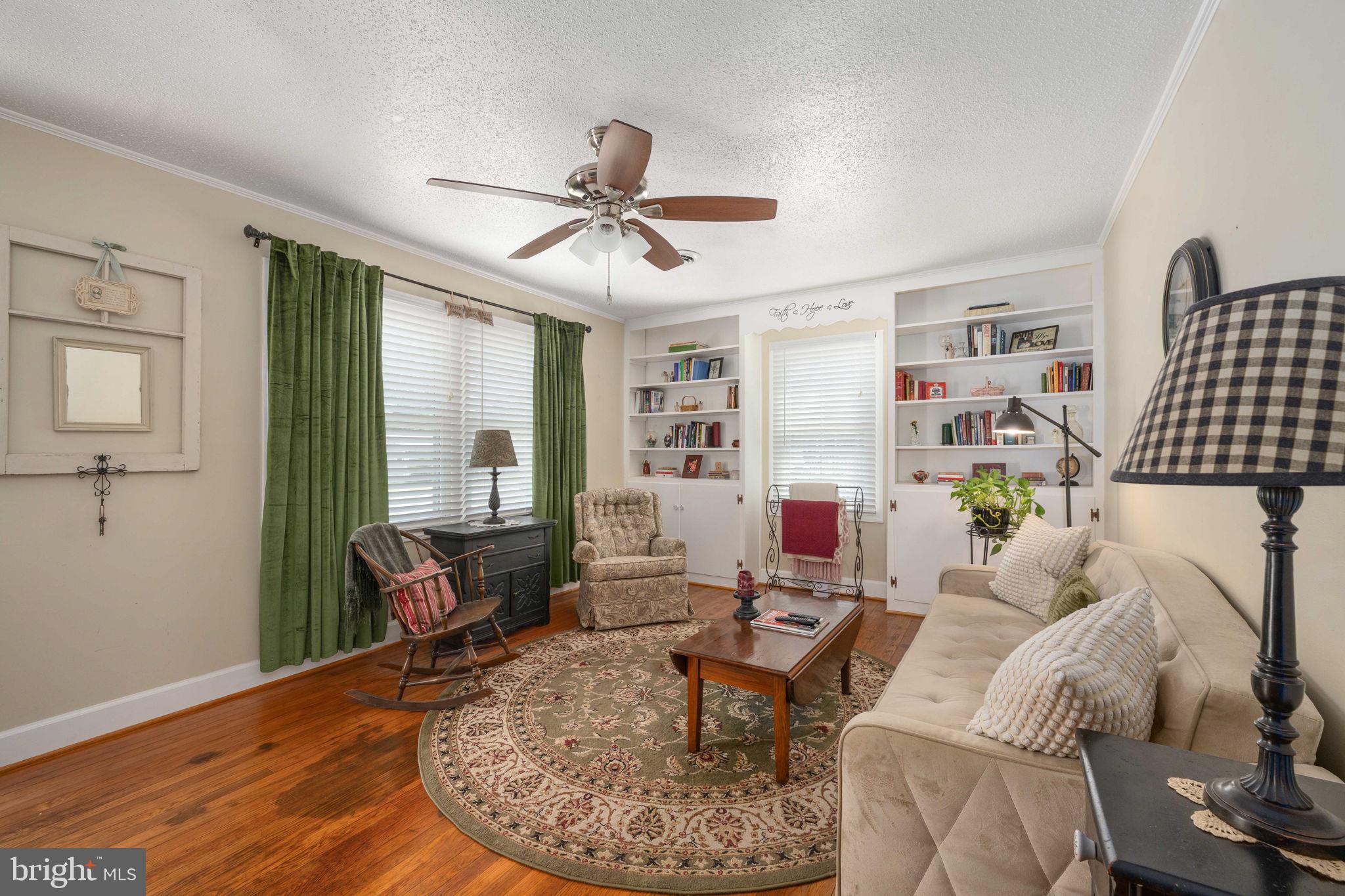 ROSELAND - Residential