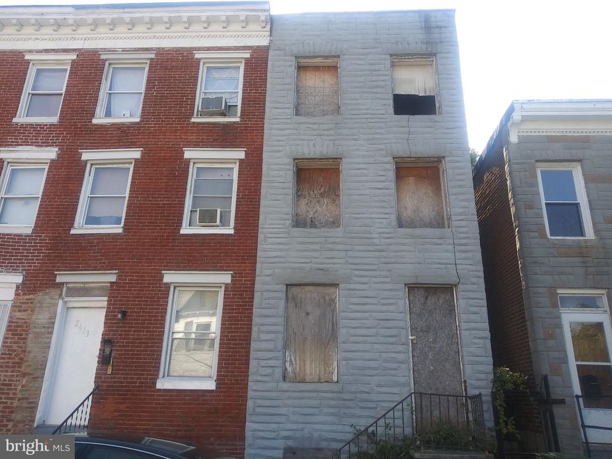 ONLINE AUCTION: Bidding begins 12/15/2025 @ 10:00 AM. Bidding ends 12/17/2025 @ 11:30 AM. List Price is Suggested Opening Bid. Deposit: $5,000.

This three-story townhouse is located in the Millhill neighborhood within Baltimore City. Residents can enjoy the nearby attractions such as Grace Medical Center, Gwynns Falls Trail, Westside Shopping Center and Carroll Park. The property is vacant. The area provides easy access to major traffic corridors such as, U.S. Route 1 and Frederick Ave, facilitating convenient regional travel.