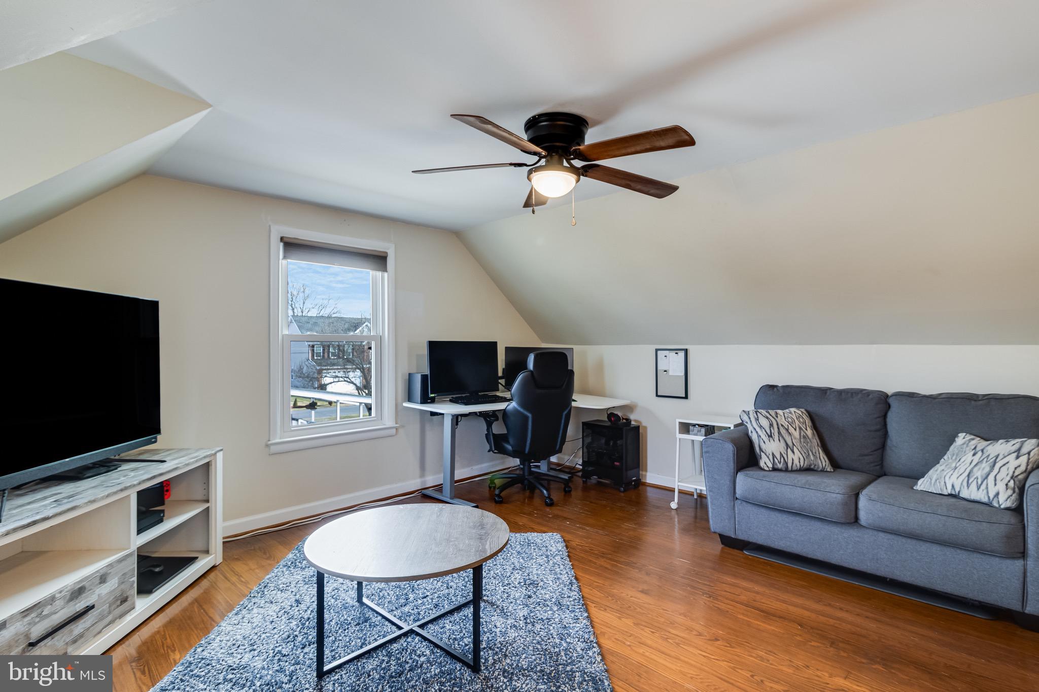 CHARLES G SCHULTZ - Residential