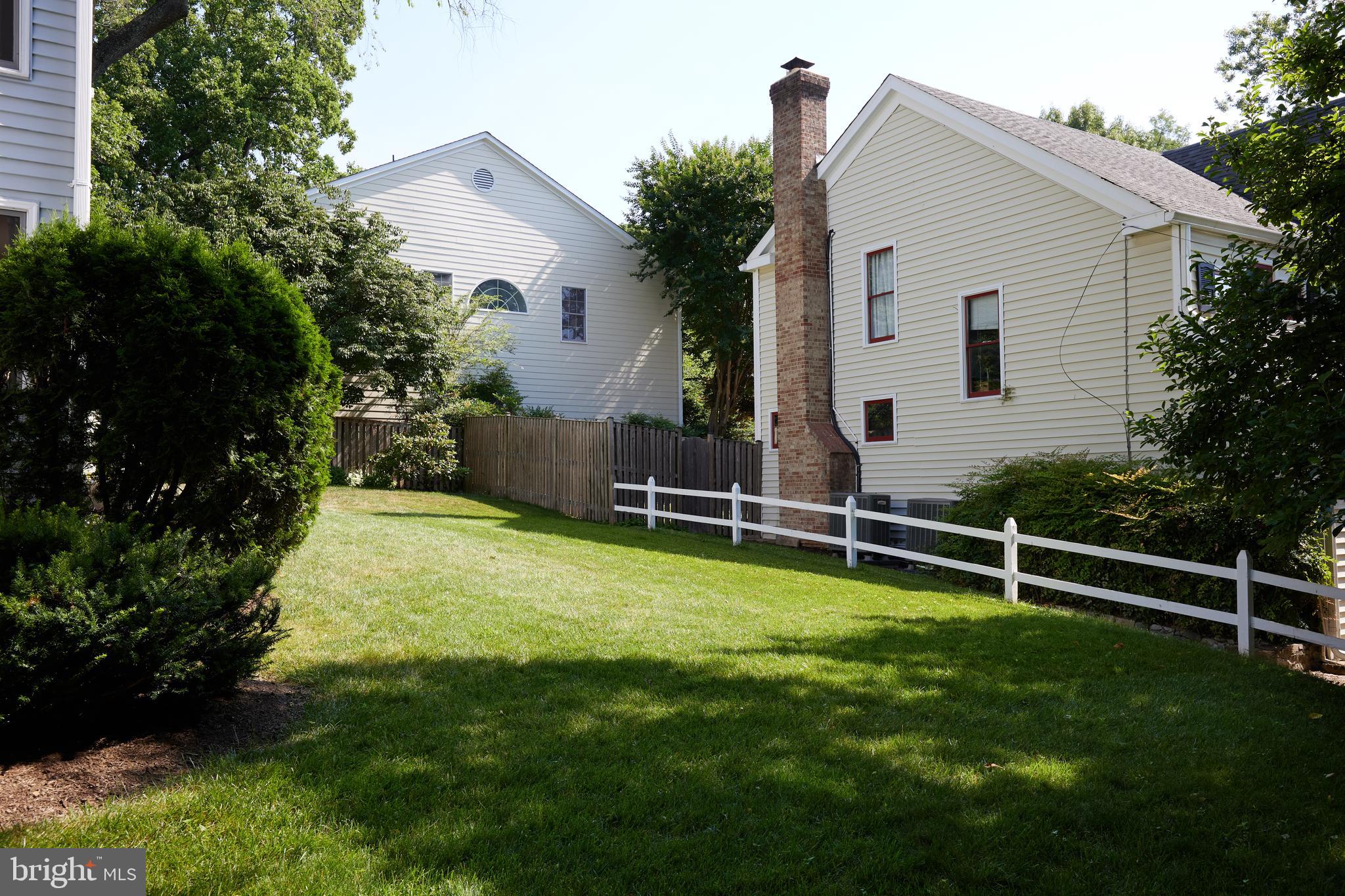 NORTH CHEVY CHASE - Residential