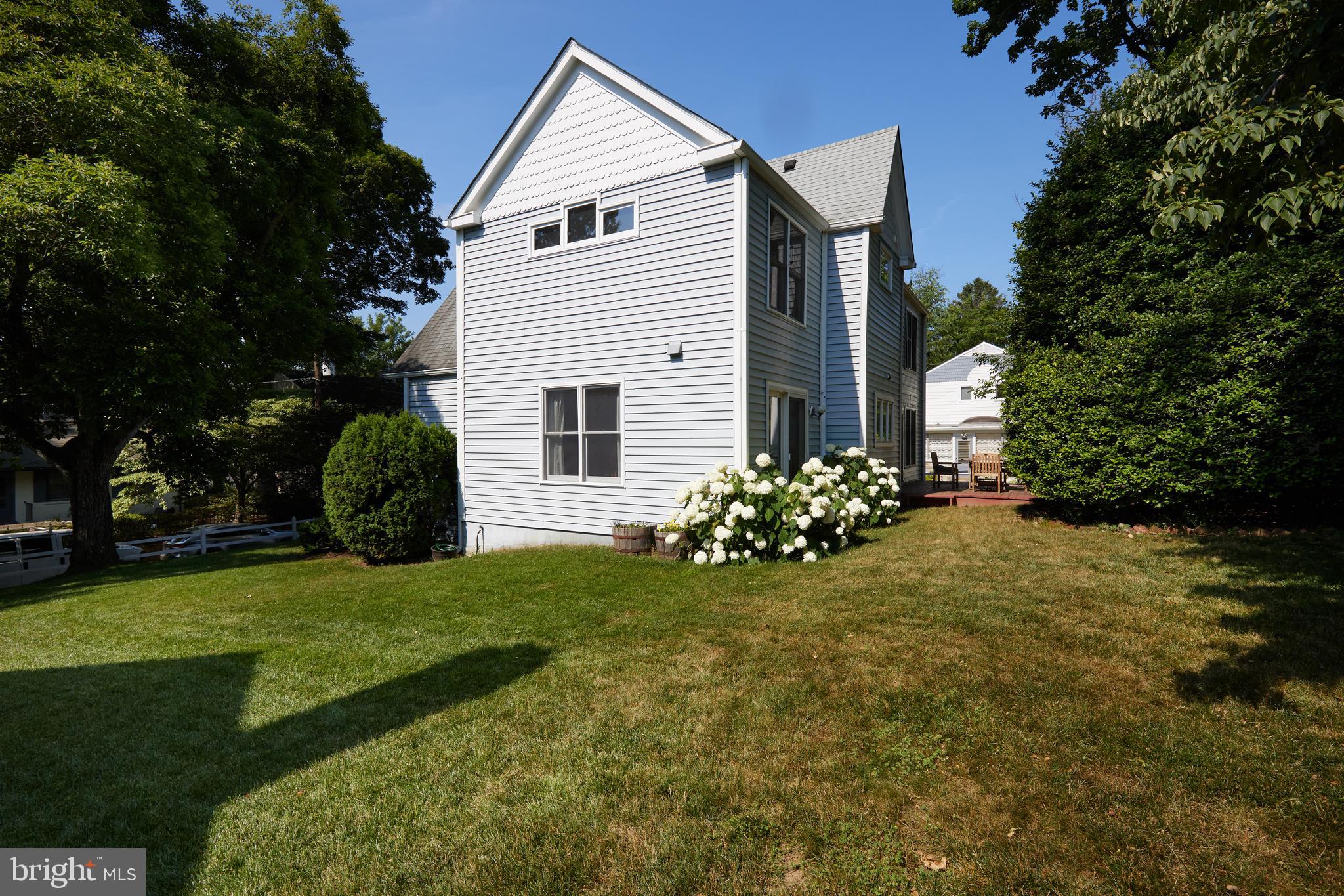 NORTH CHEVY CHASE - Residential