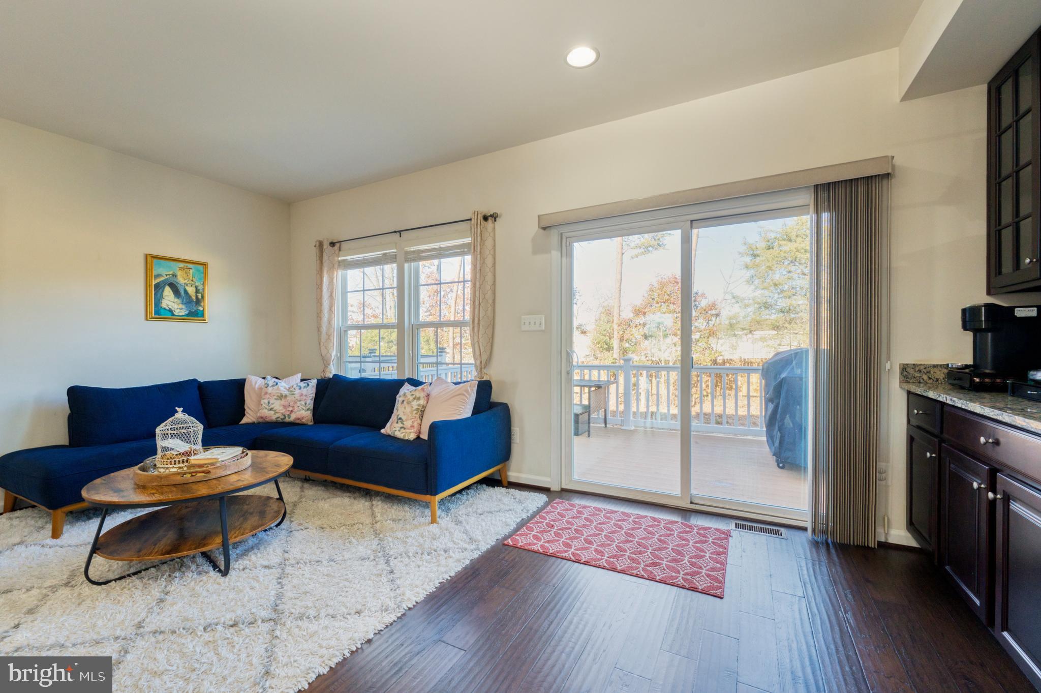 STERLING - Residential Lease