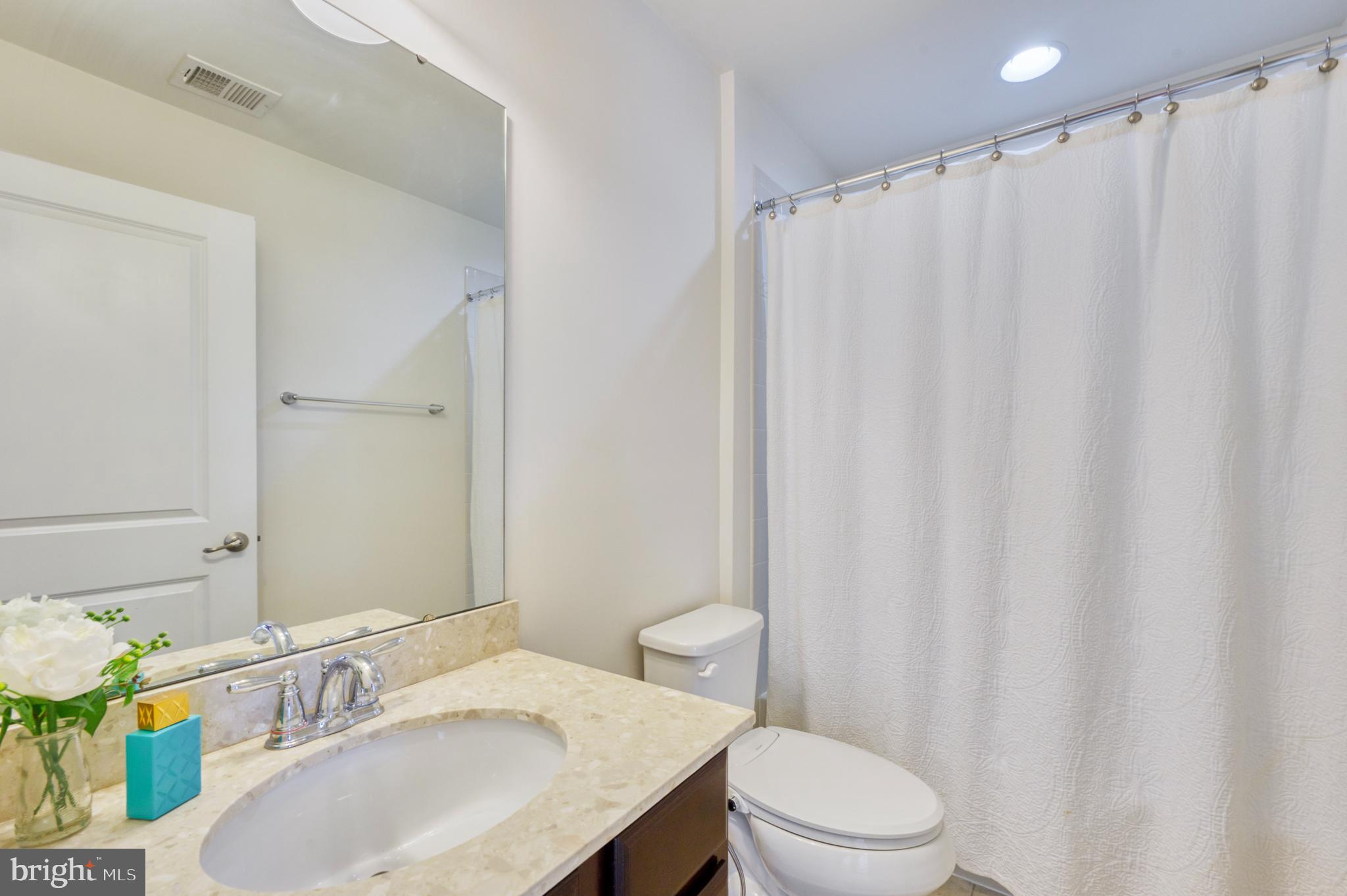 STERLING - Residential Lease