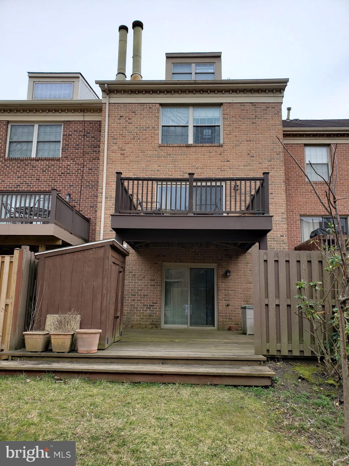 LOVETON FARMS - Residential Lease