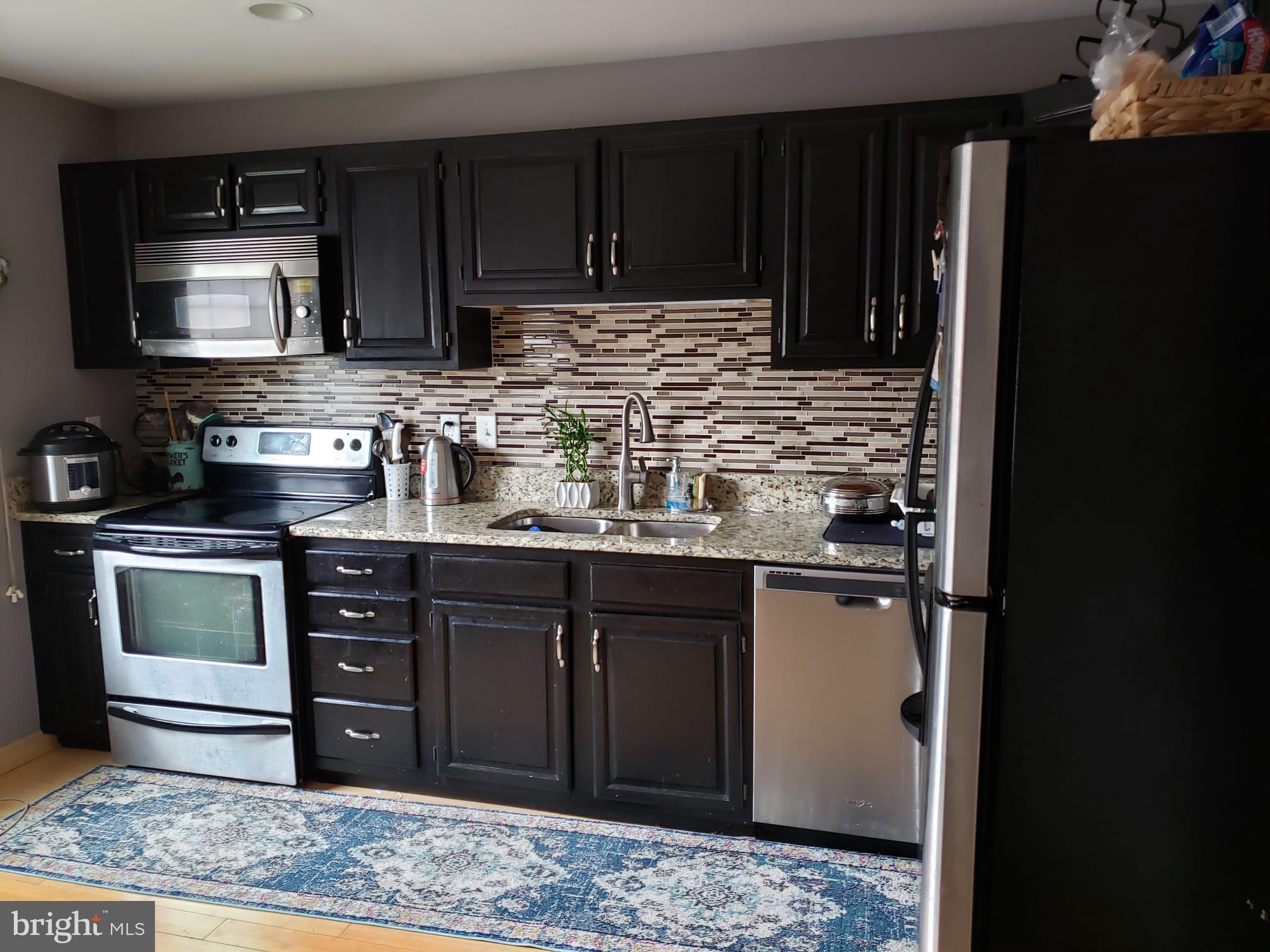 LOVETON FARMS - Residential Lease