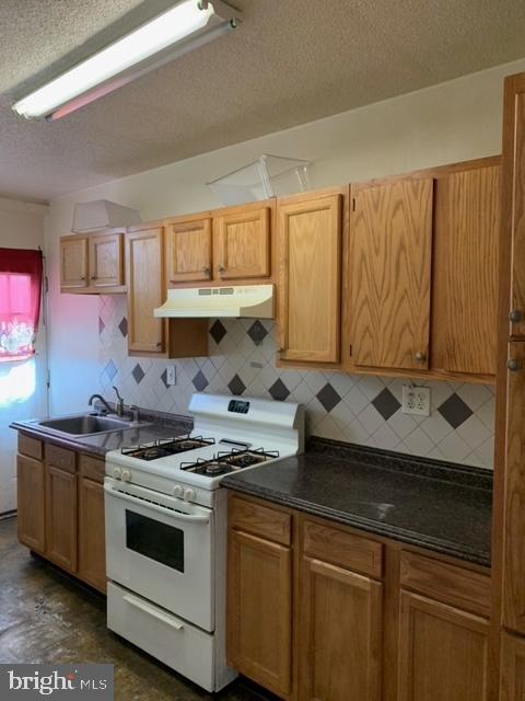 GOVANS - Residential Lease