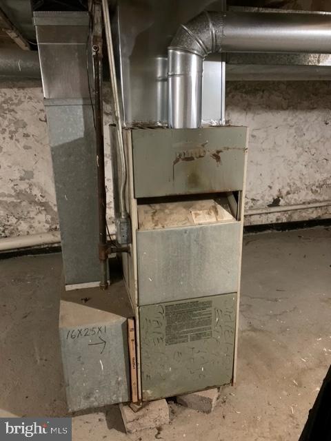 GOVANS - Residential Lease