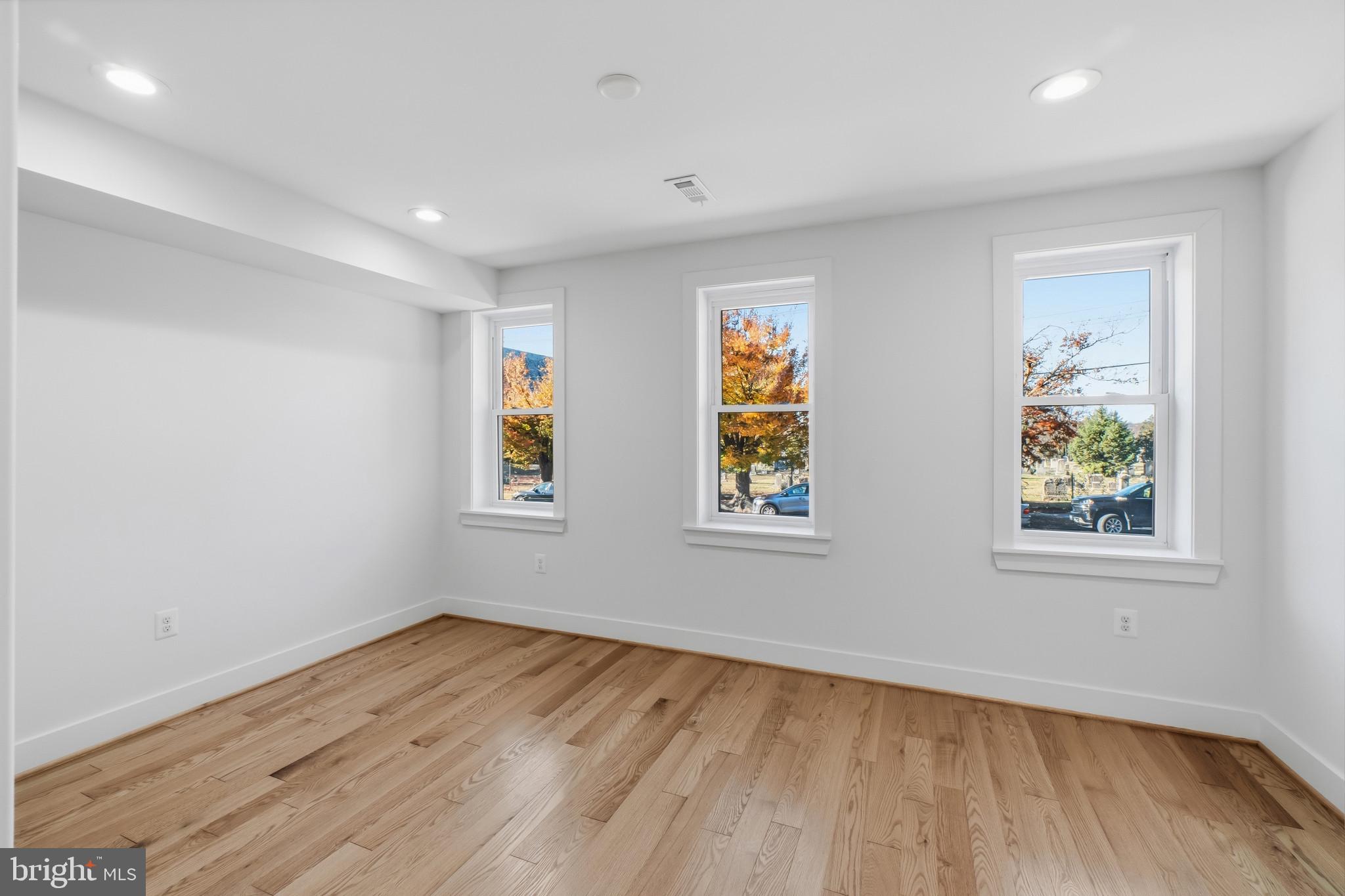 HAMPDEN HISTORIC DISTRICT - Residential