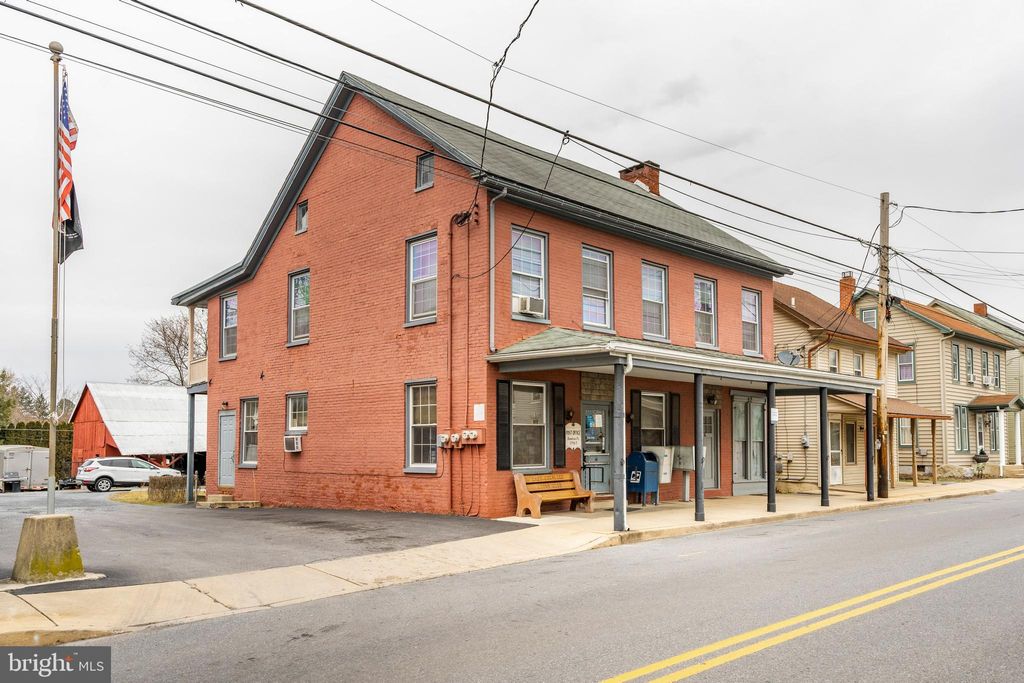 Photo of 14 N REAMSTOWN RD, STEVENS, PA 17578 (MLS # PALA2031940)