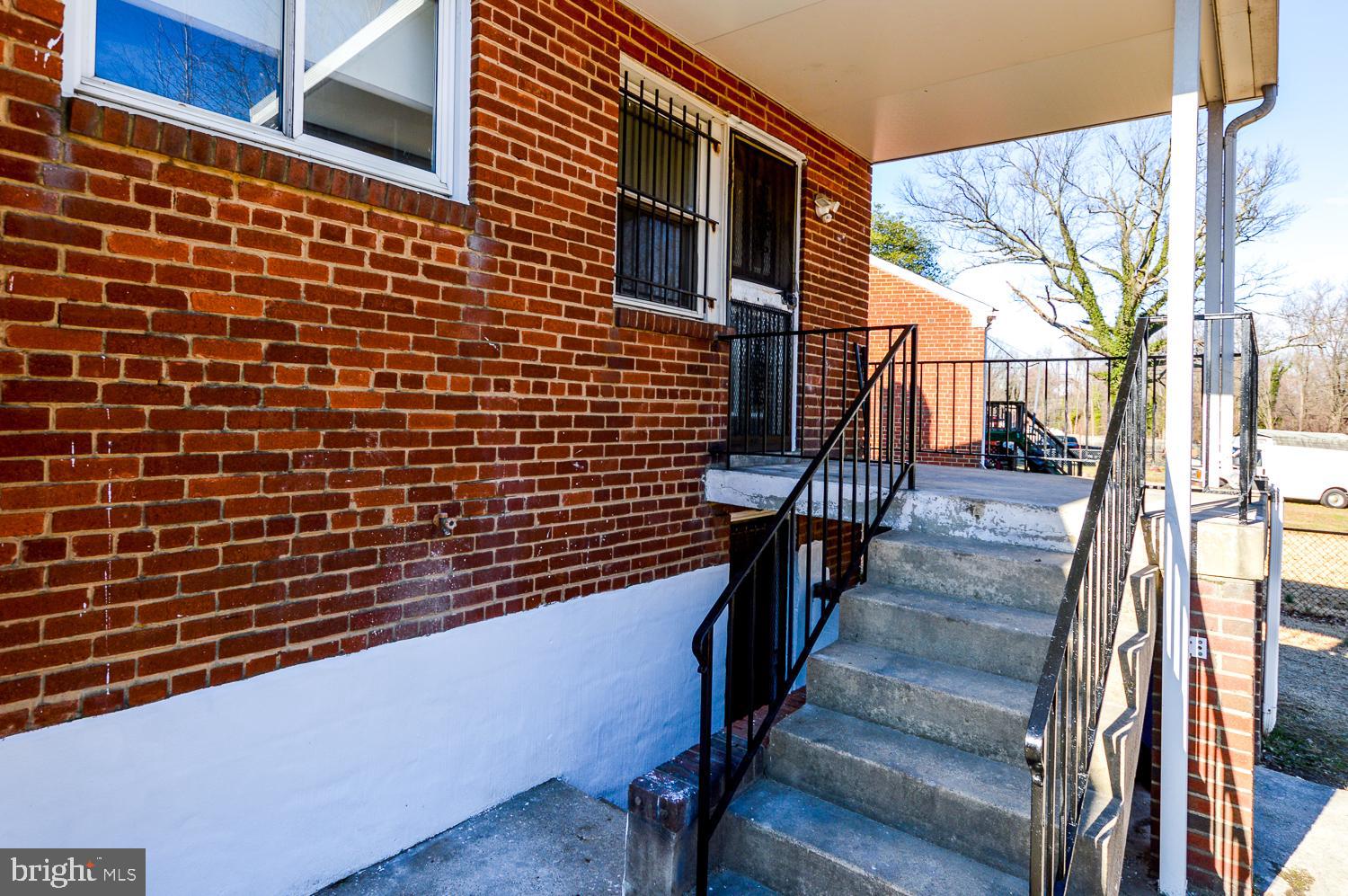 KENTLAND - Residential Lease