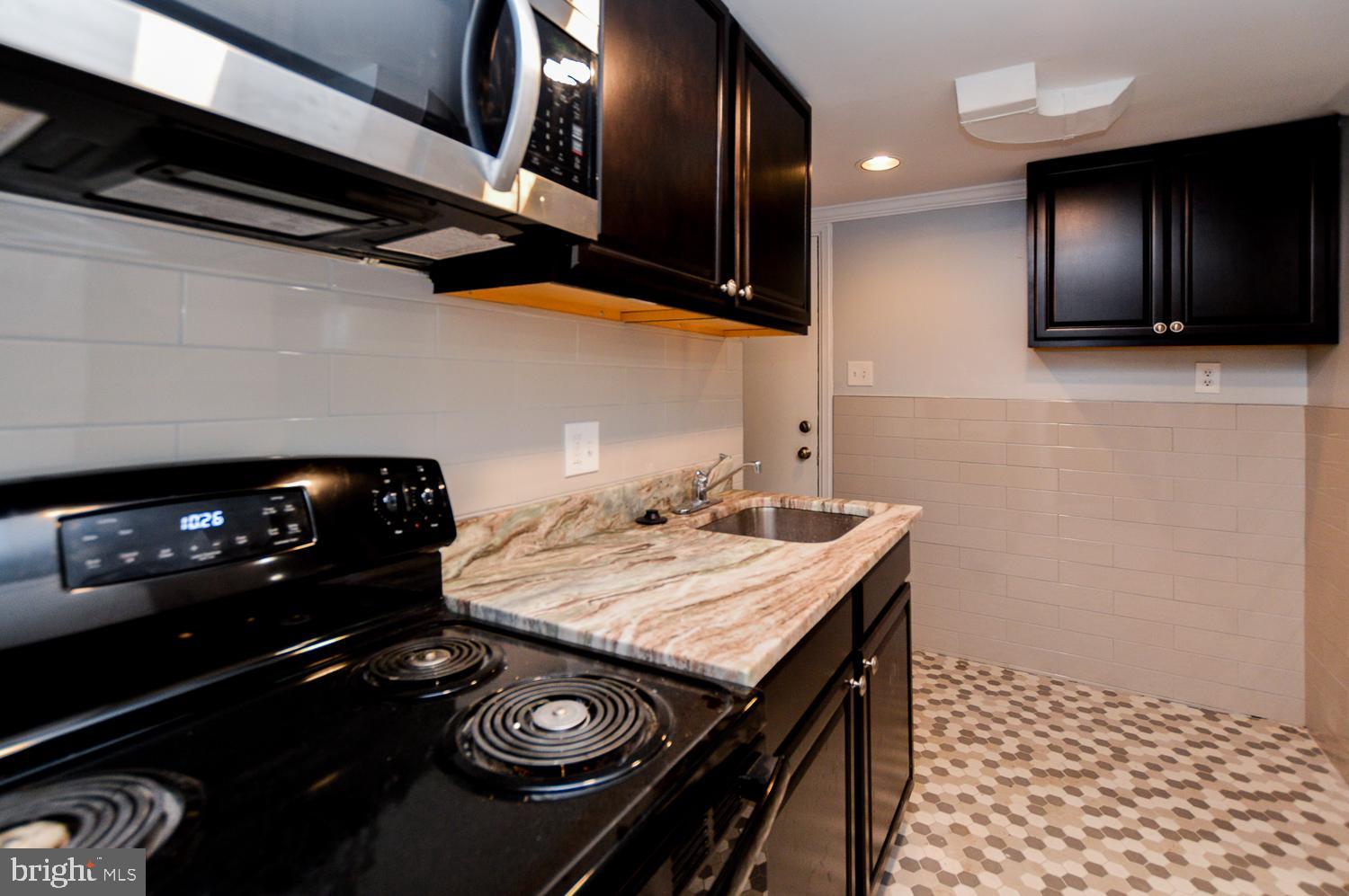 KENTLAND - Residential Lease