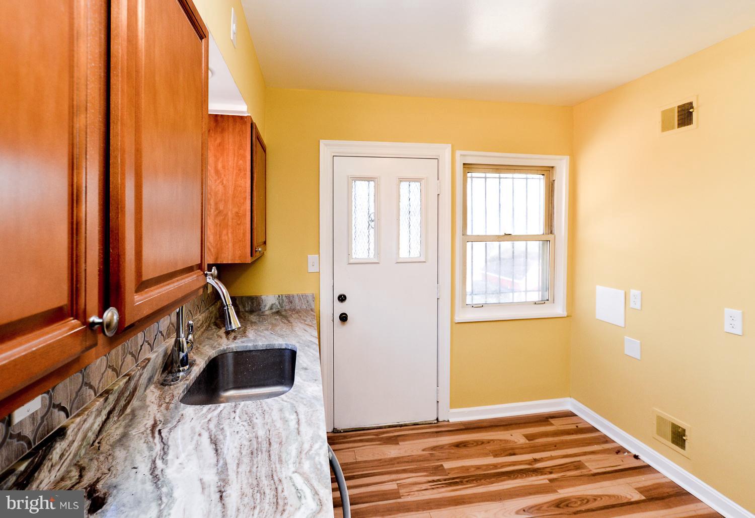 KENTLAND - Residential Lease